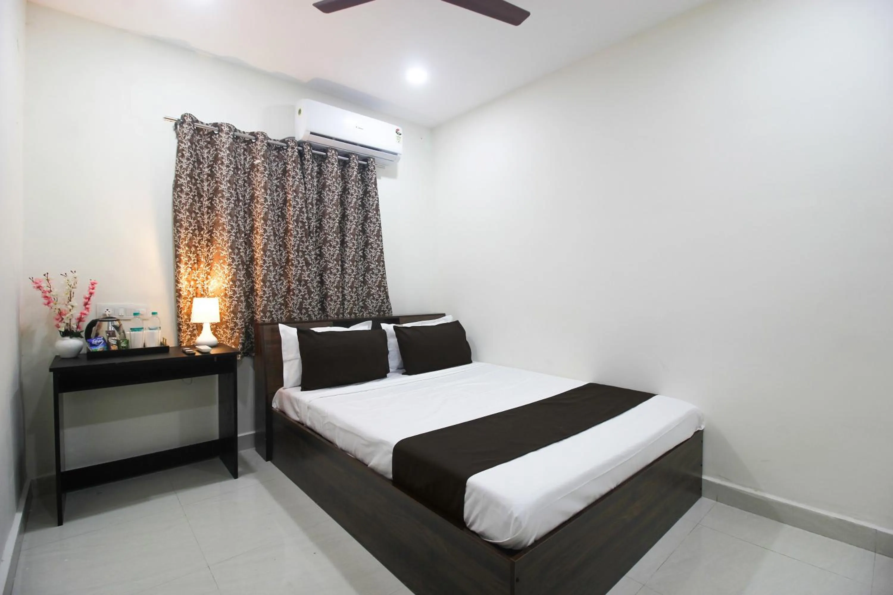 Bedroom, Bed in Collection O Stayo