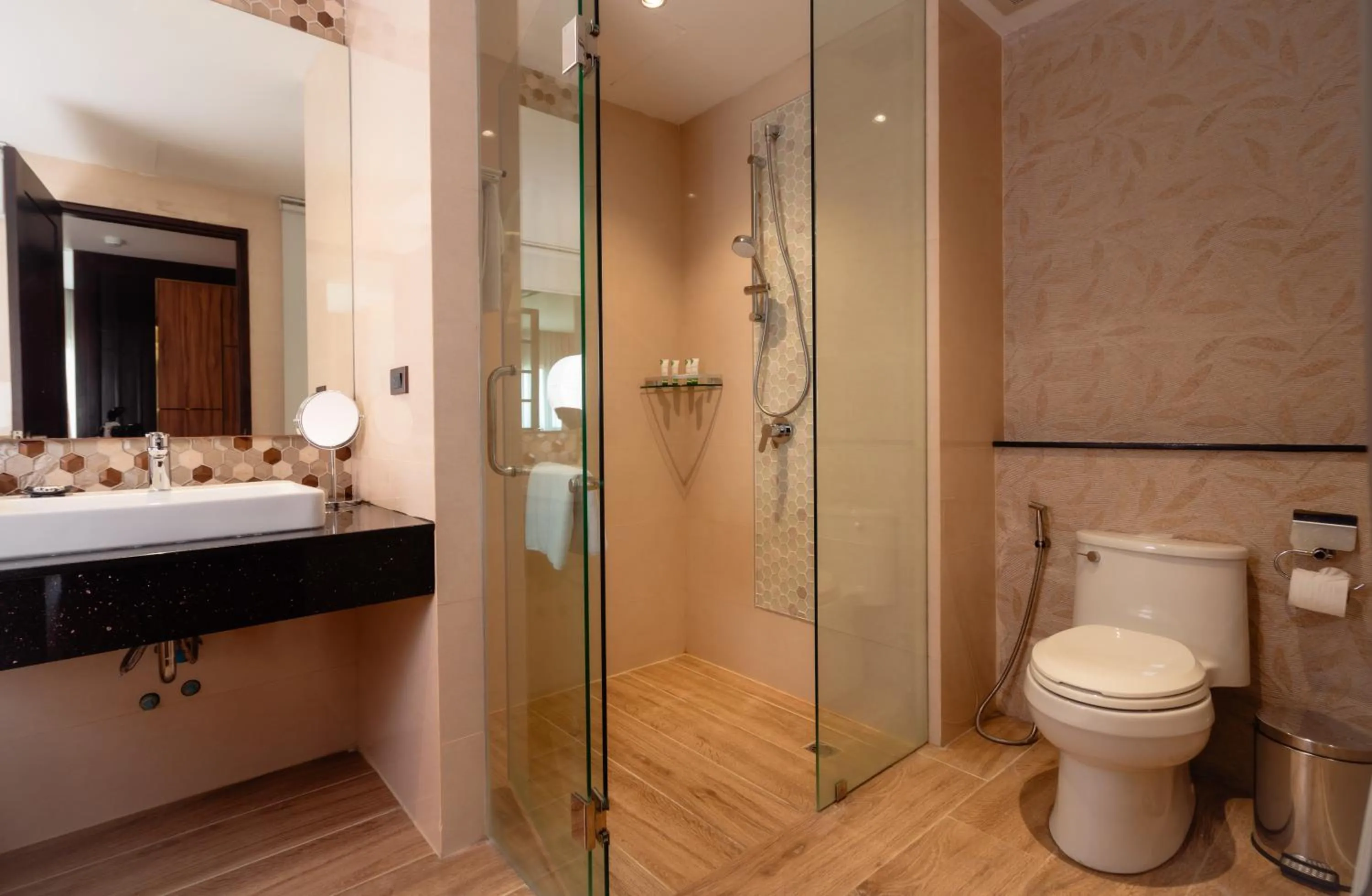 Bathroom in Mintra Hotel Vientiane