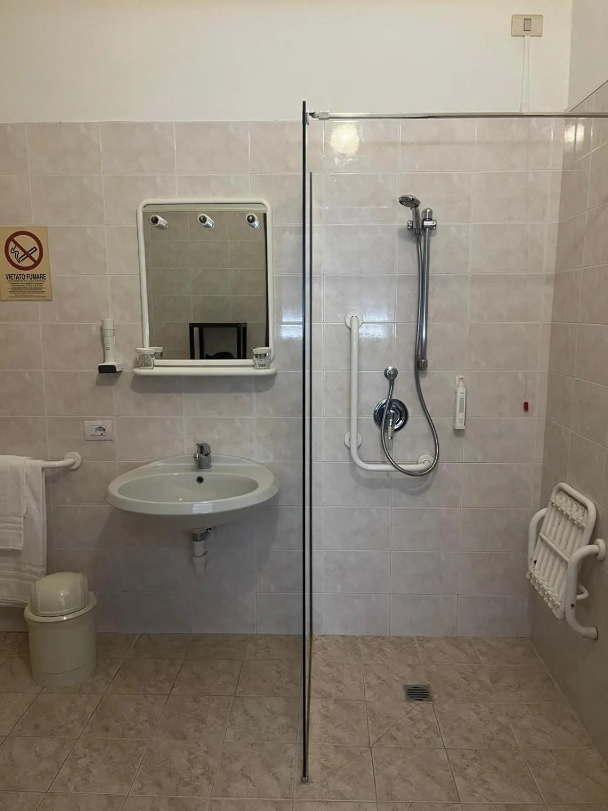 Bathroom in Locanda Al Santuario