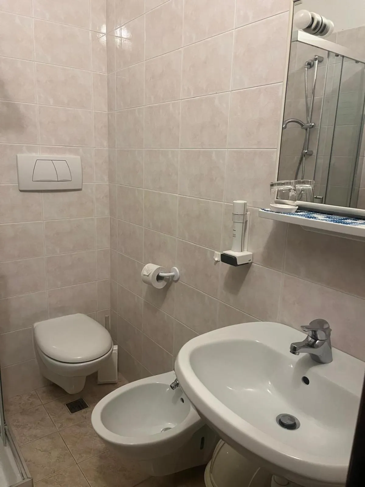 Shower in Locanda Al Santuario