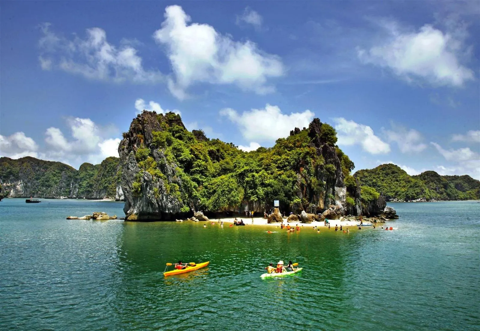 Natural landscape in Hung Long Harbour Hotel