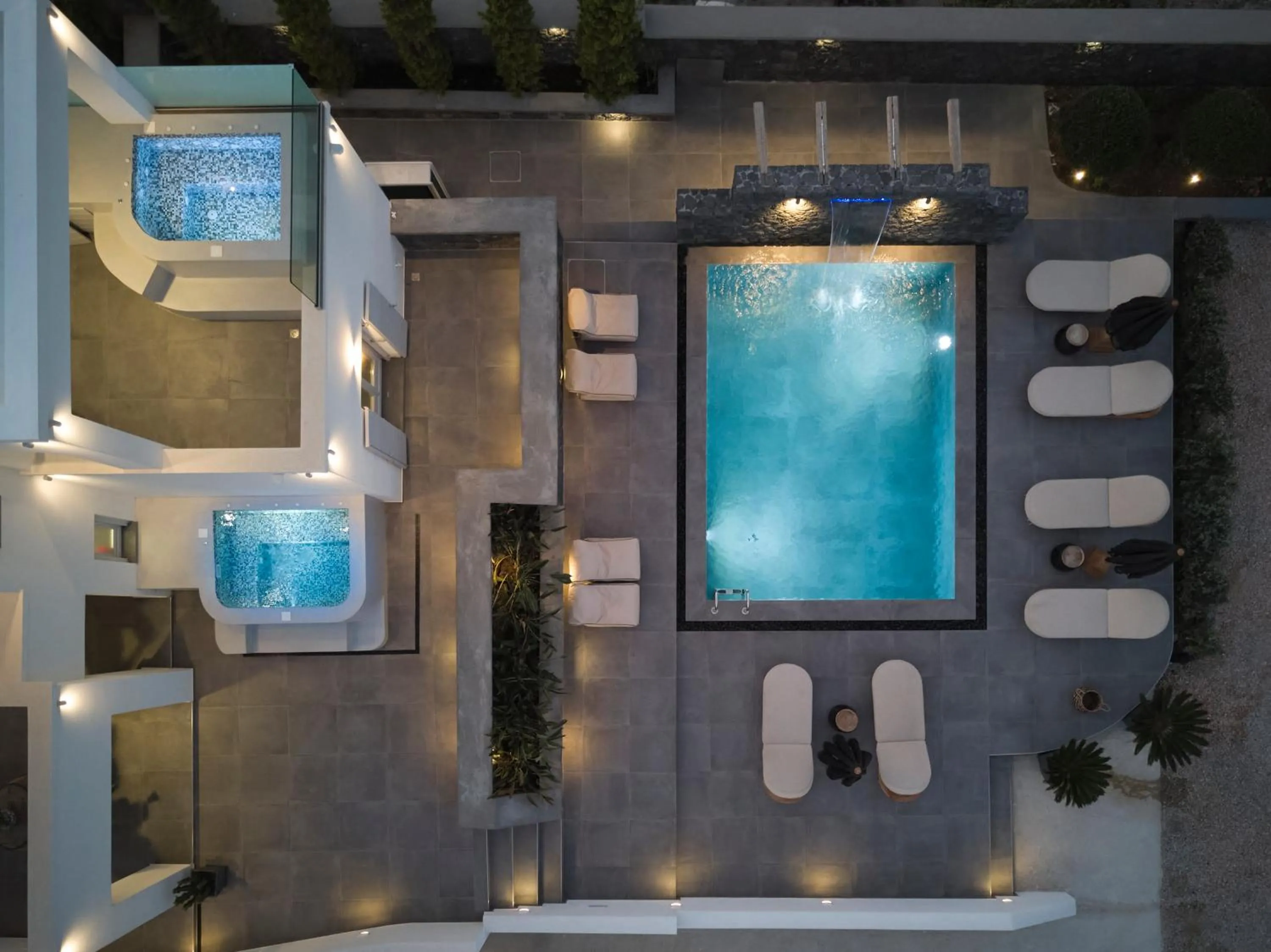 EPICENTER LUXURY RESIDENCE