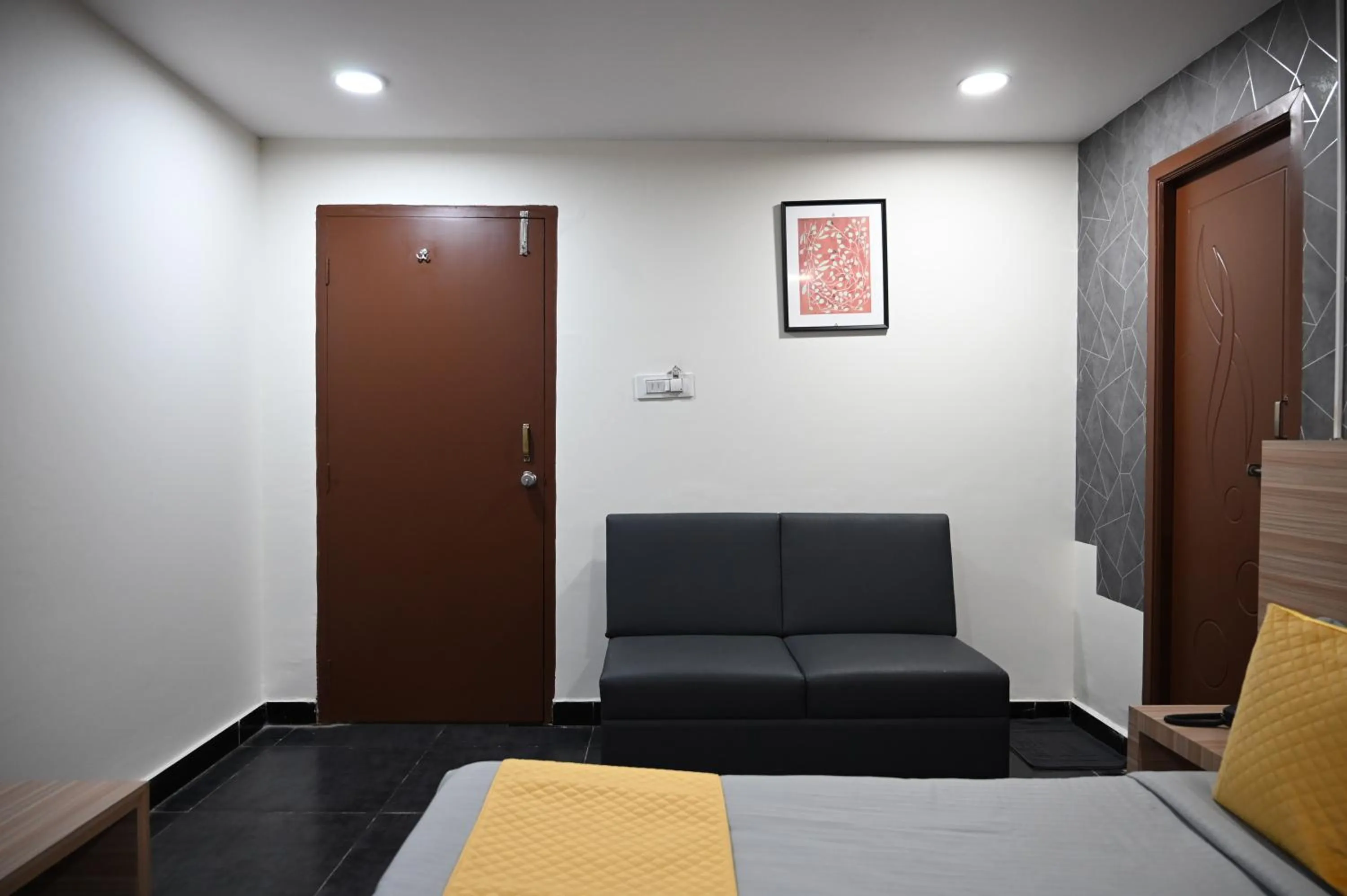 Bed in Hotel Supraja Yellow Bells