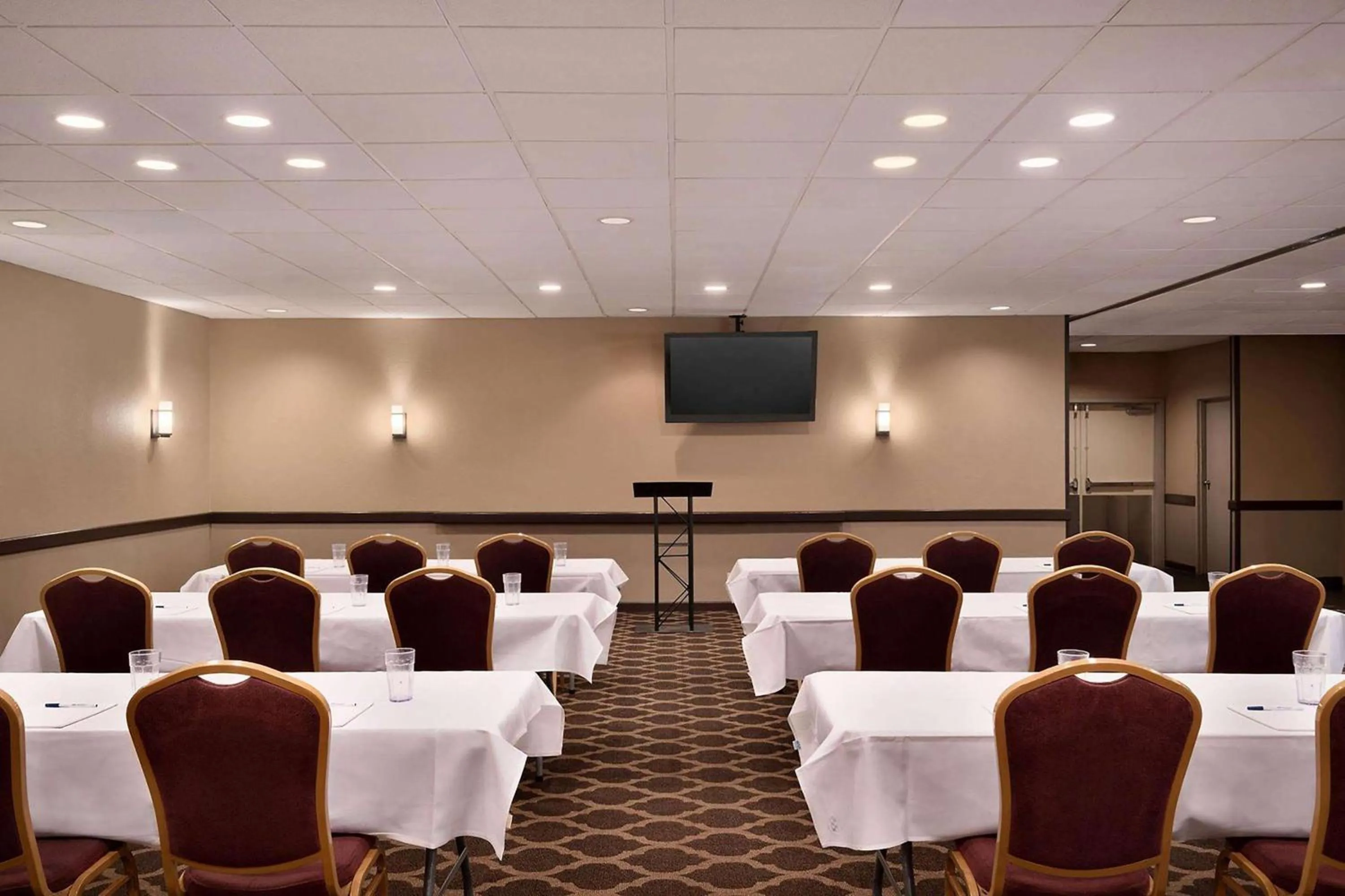 Meeting/conference room in Days Inn by Wyndham Culpeper
