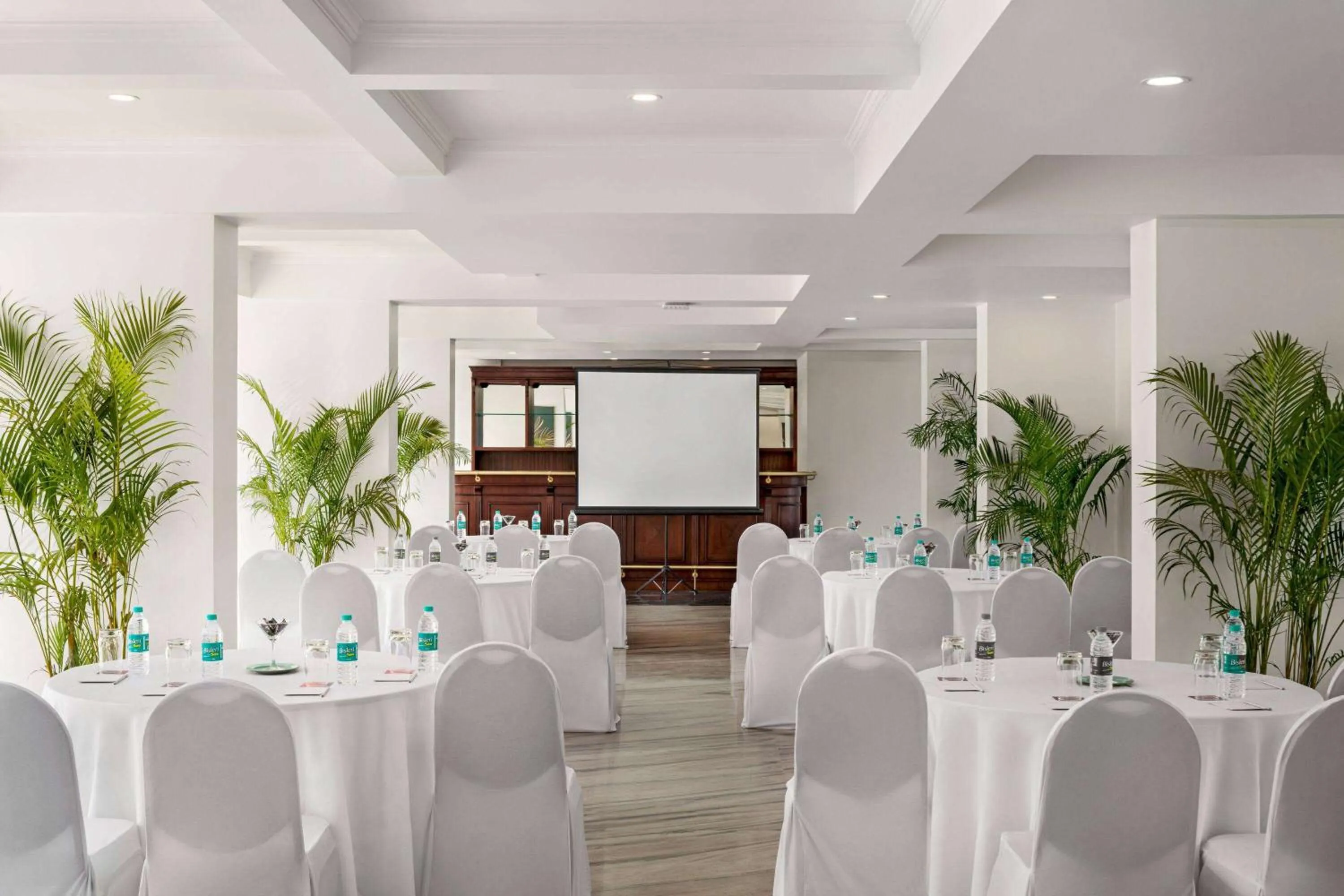 Meeting/conference room in Ramada by Wyndham Goa Vagator