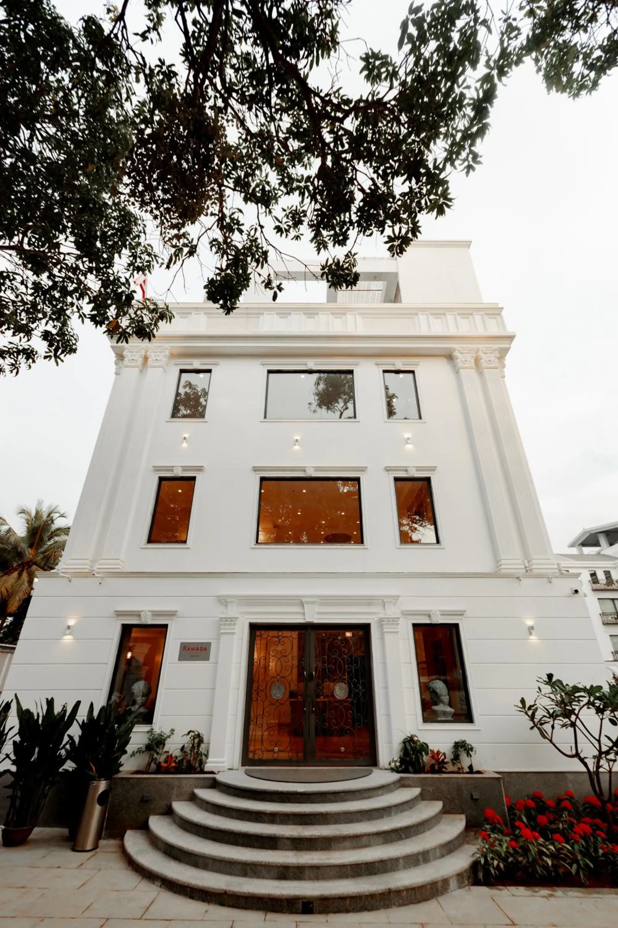 Facade/entrance in Ramada by Wyndham Goa Vagator