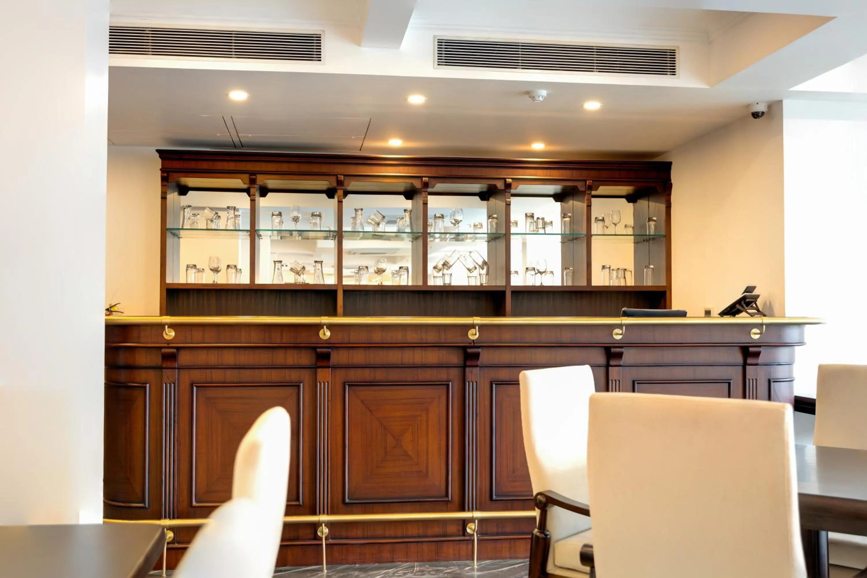 Lounge or bar in Ramada by Wyndham Goa Vagator