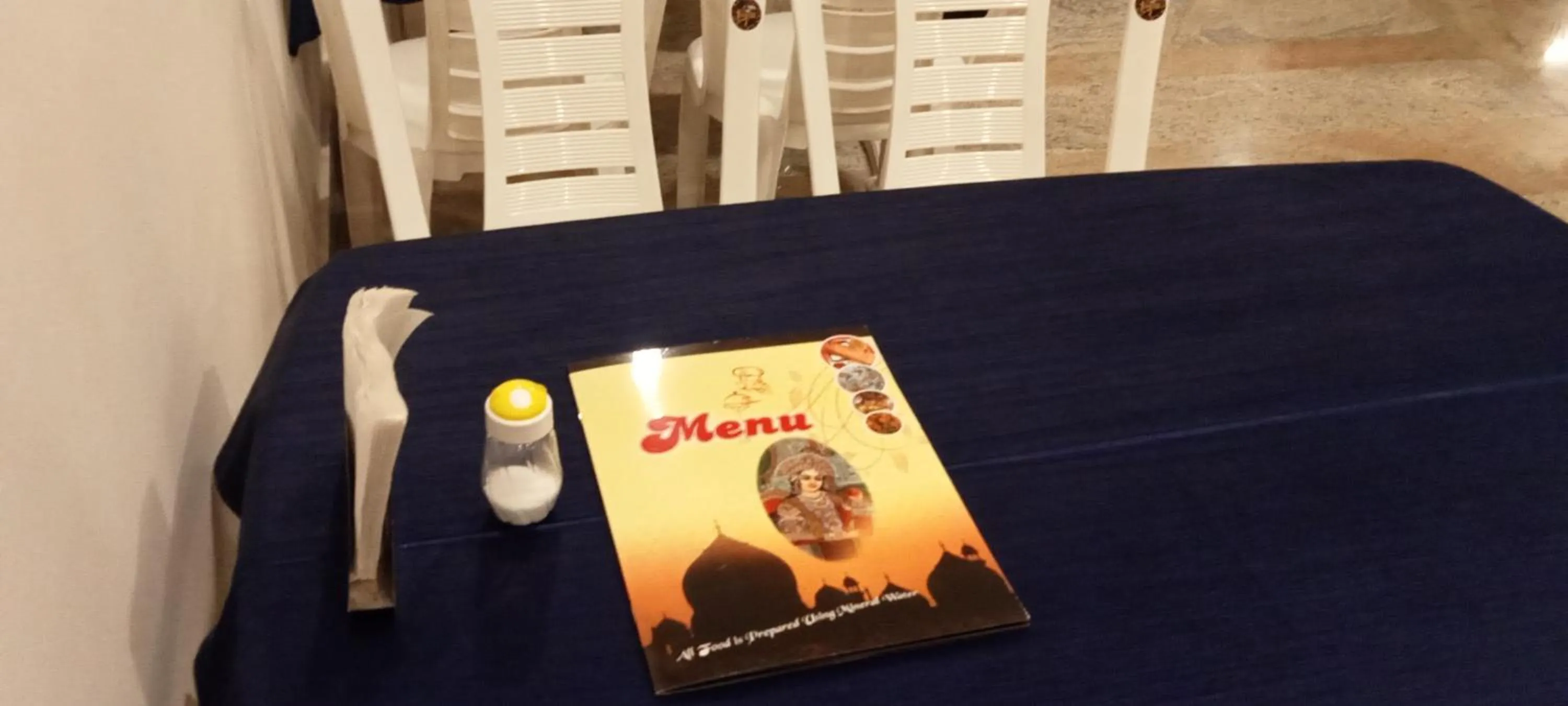 Restaurant/places to eat in HOTEL SHYAM PALACE INDIA AGRA