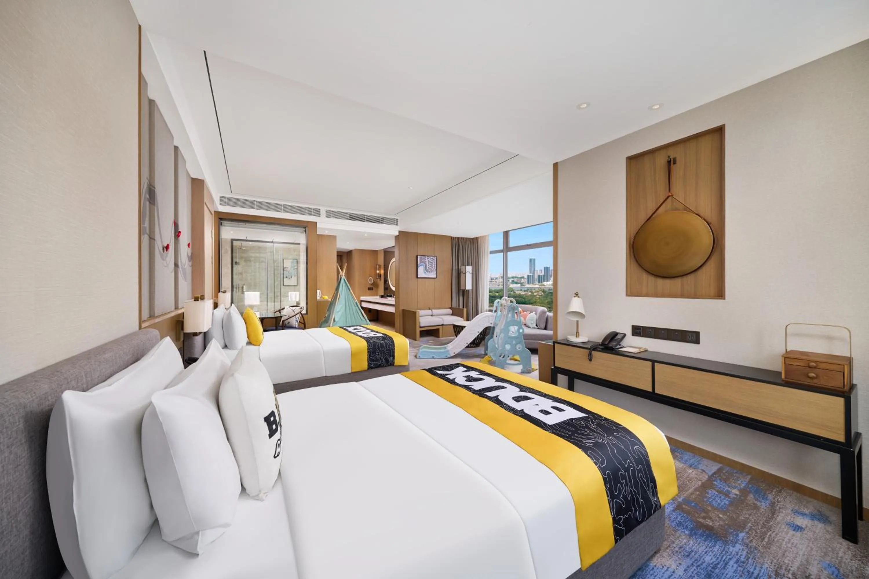Bed in Wyndham Garden Foshan Jinshazhou