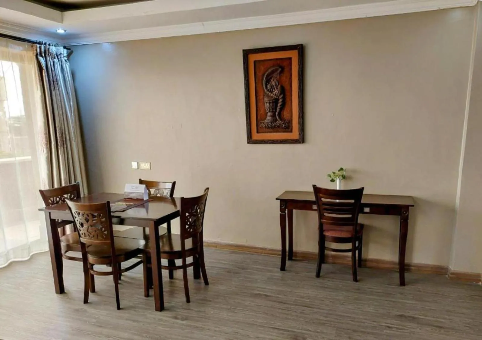 Decorative detail in Eldon Apartments & Suites