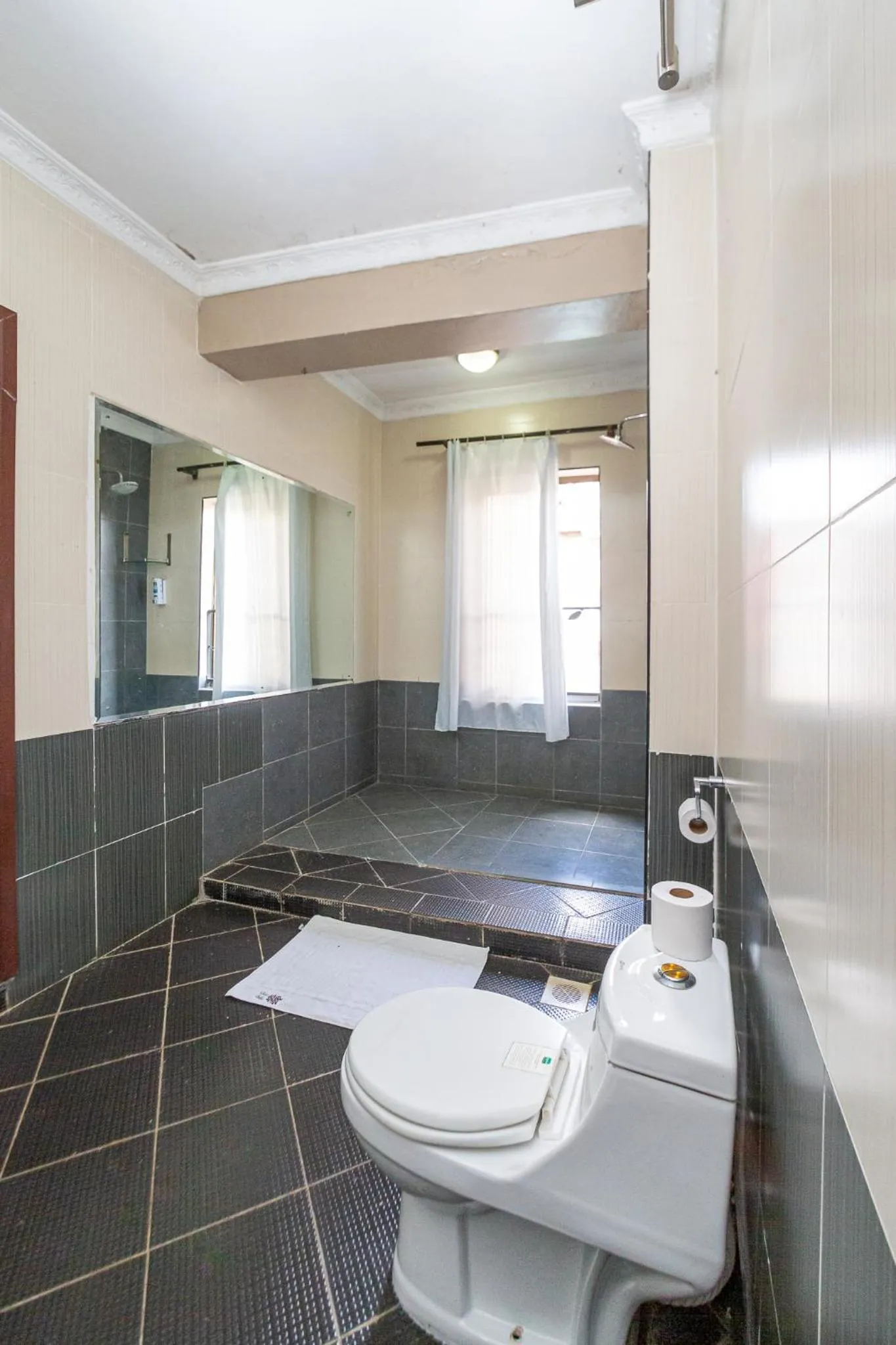 Shower in Eldon Apartments & Suites