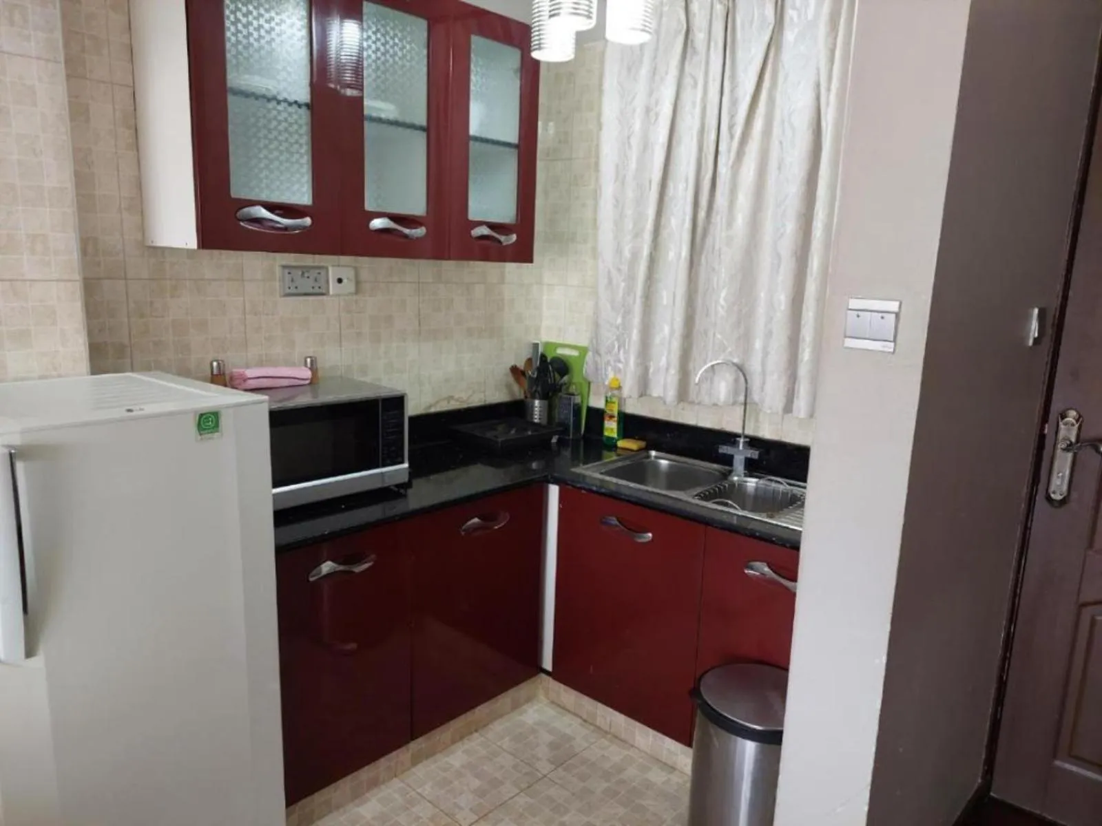 Kitchen or kitchenette in Eldon Apartments & Suites
