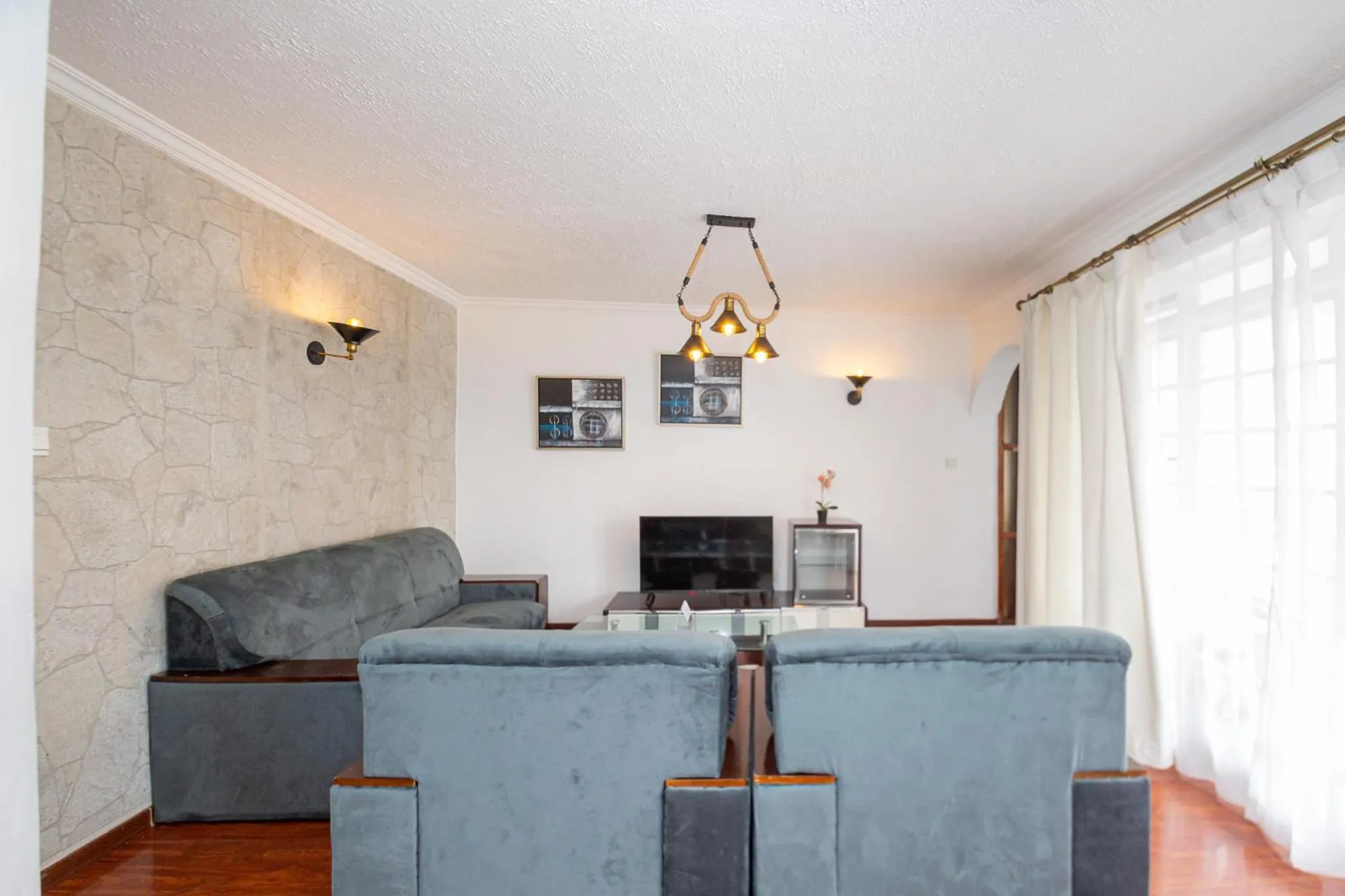 Living room in Eldon Apartments & Suites