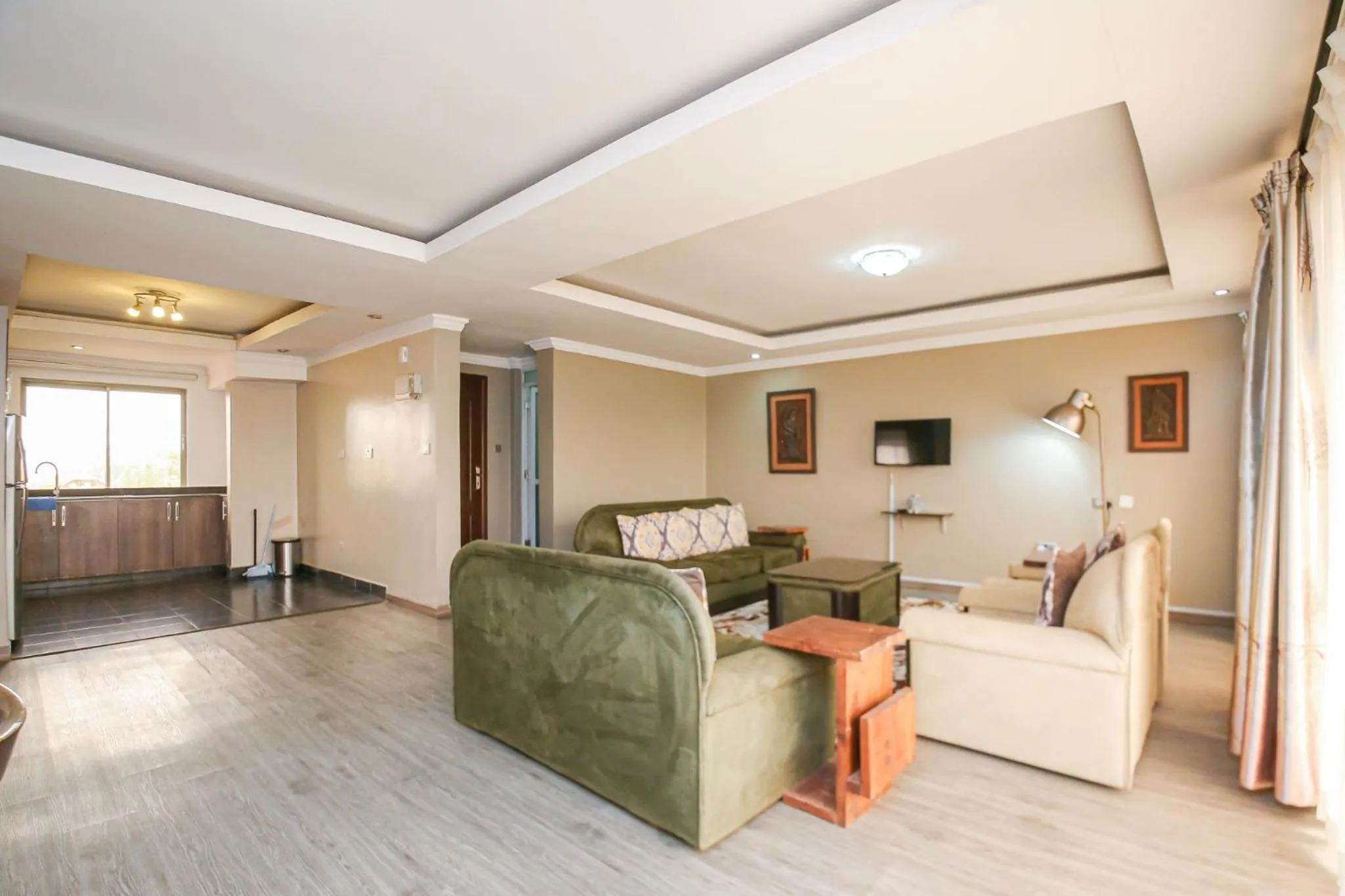 TV and multimedia in Eldon Apartments & Suites