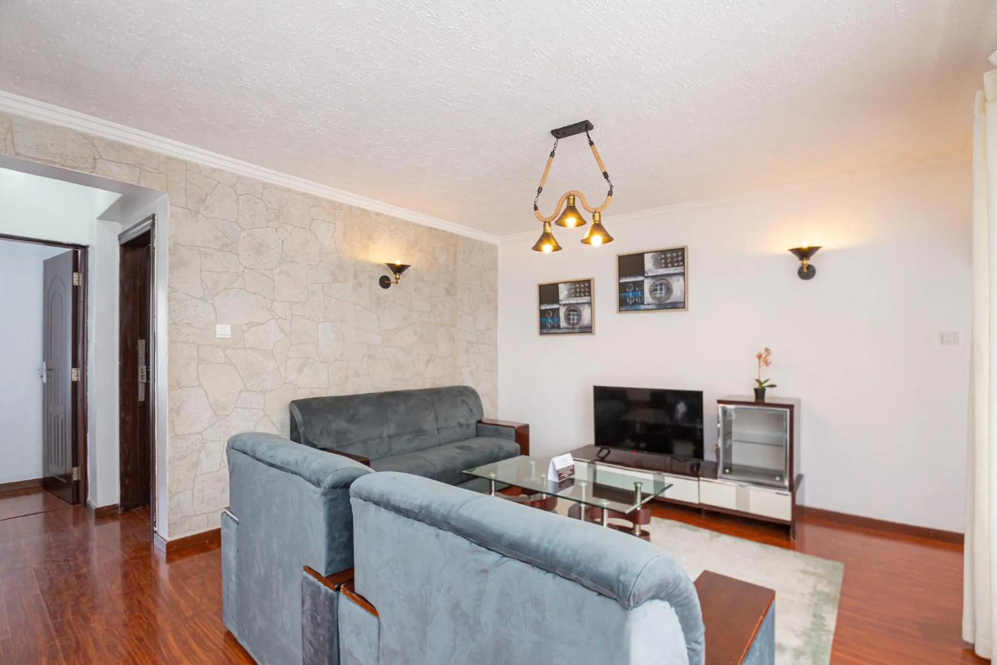 Communal lounge/ TV room in Eldon Apartments & Suites