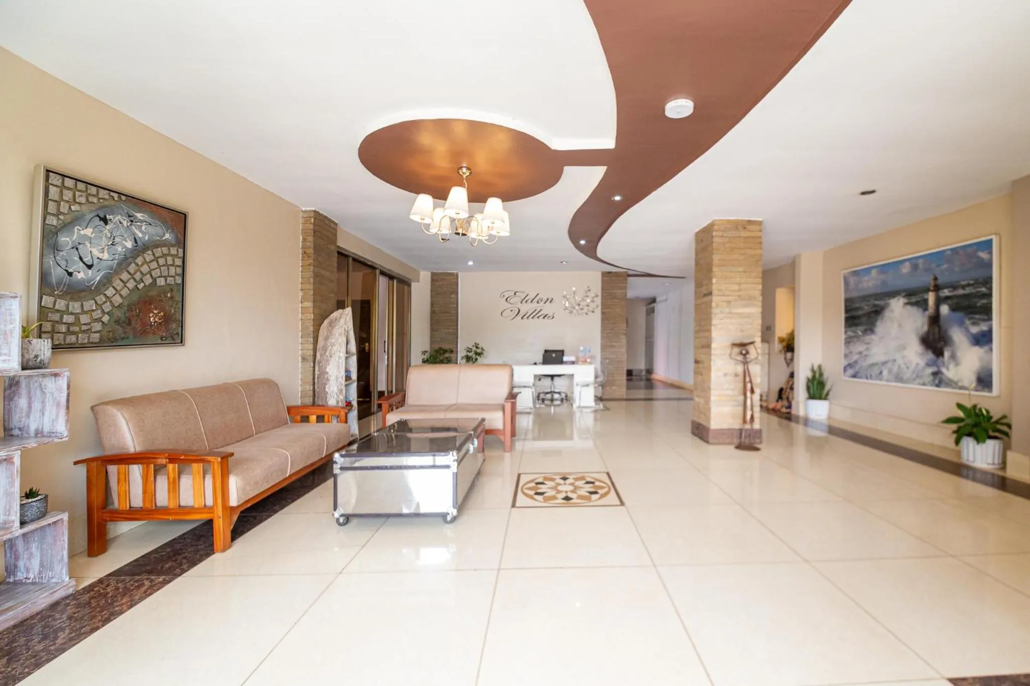 Lobby or reception in Eldon Apartments & Suites