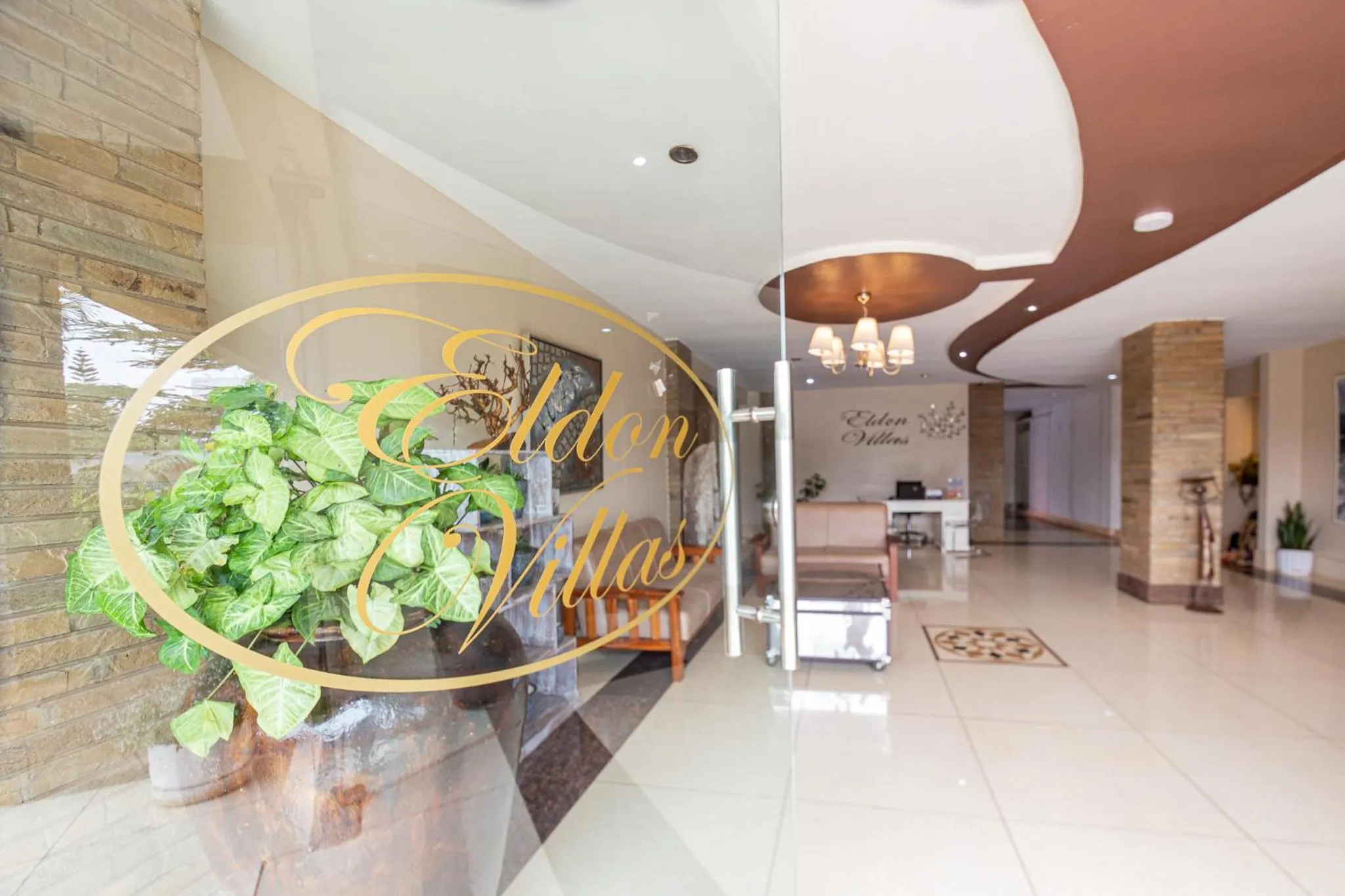 Facade/entrance in Eldon Apartments & Suites