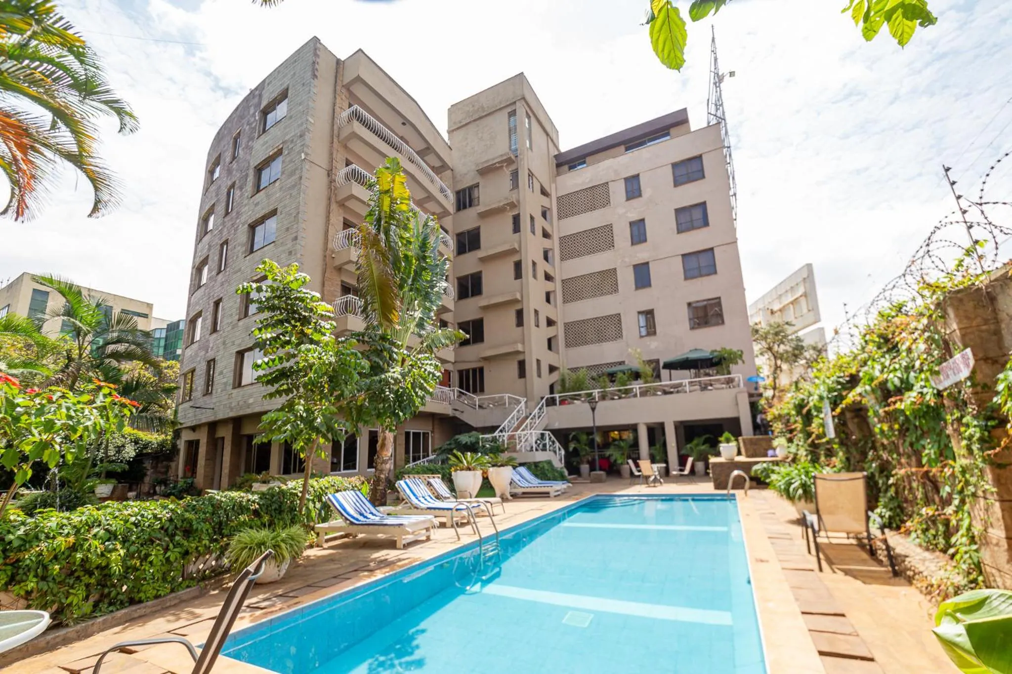 Property building in Eldon Apartments & Suites