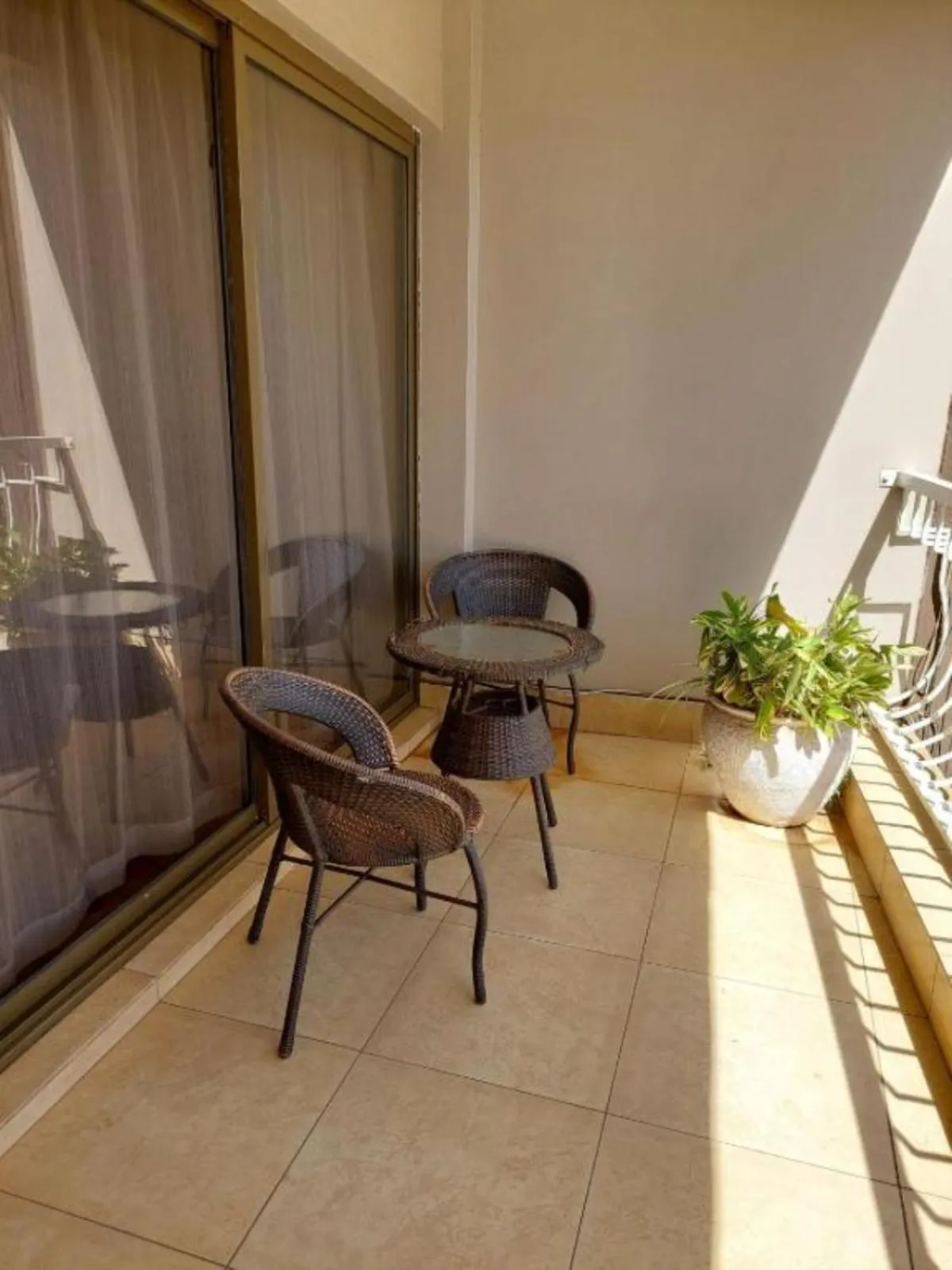 Patio in Eldon Apartments & Suites