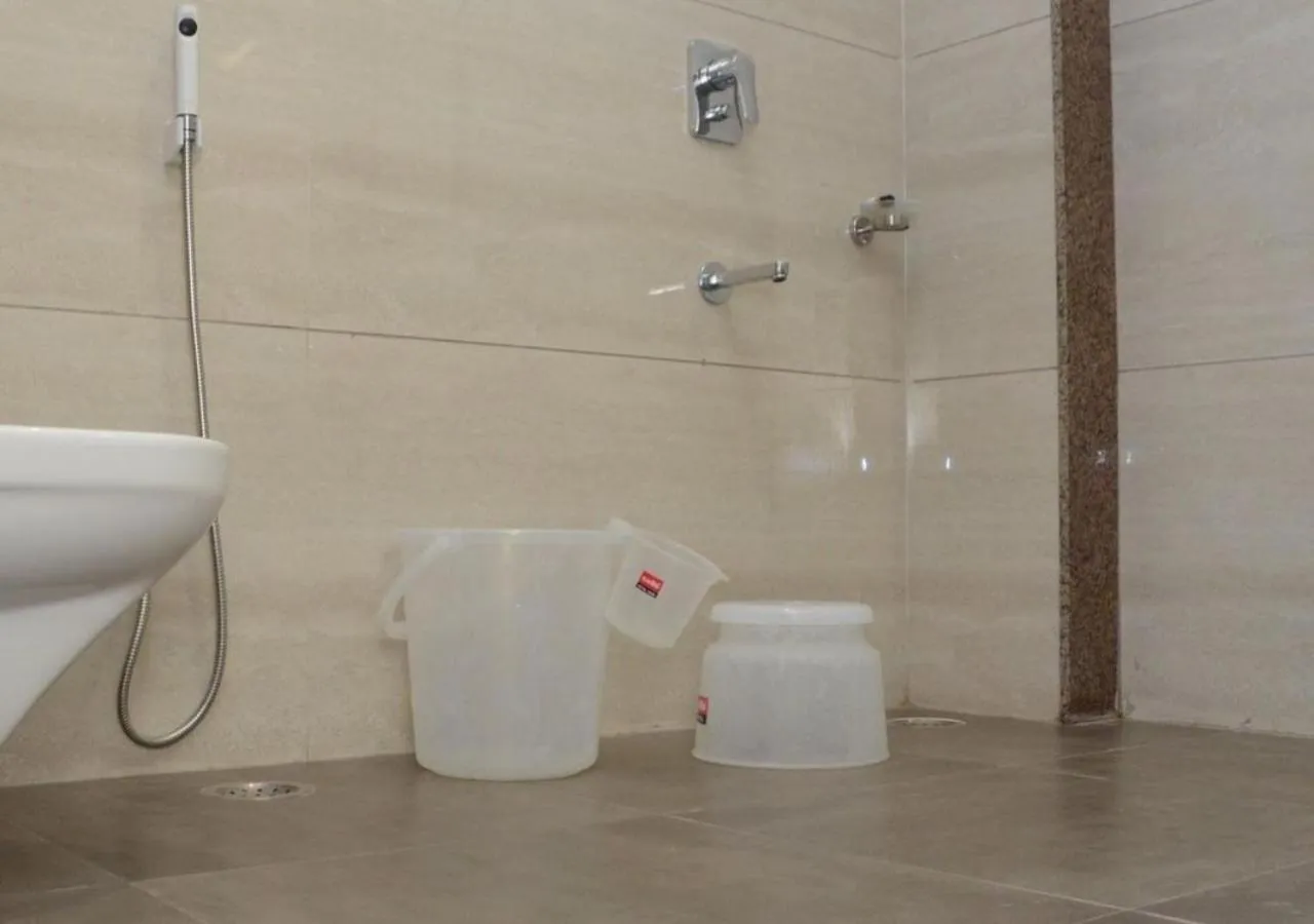 Bathroom in Hotel Aaradhya