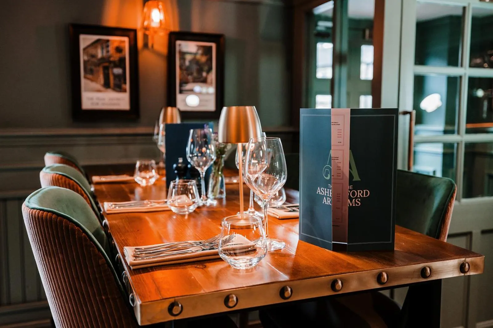 Restaurant/places to eat in The Ashford Arms