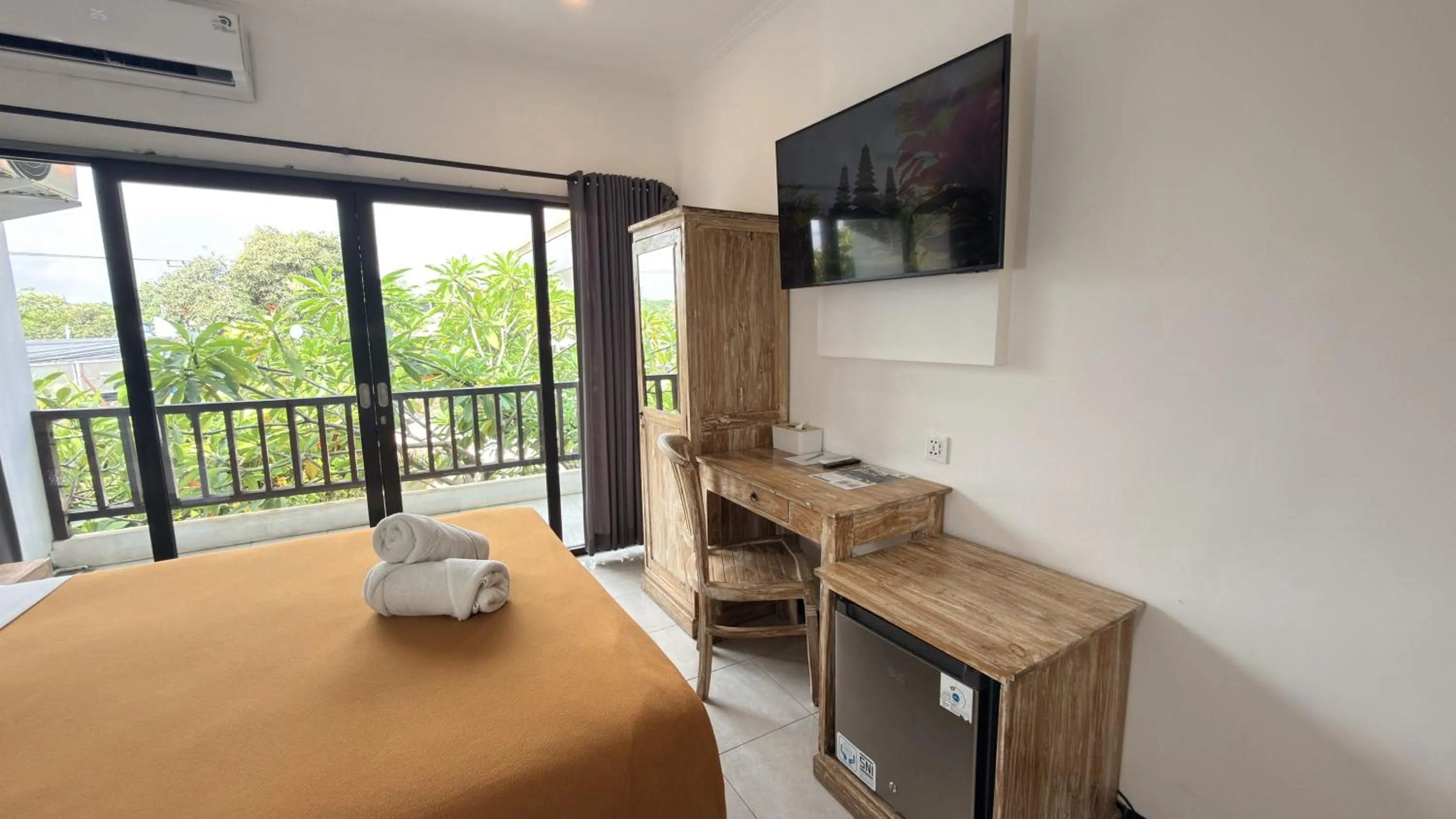 Bed in Summer of Surf Hostel Ungasan Uluwatu