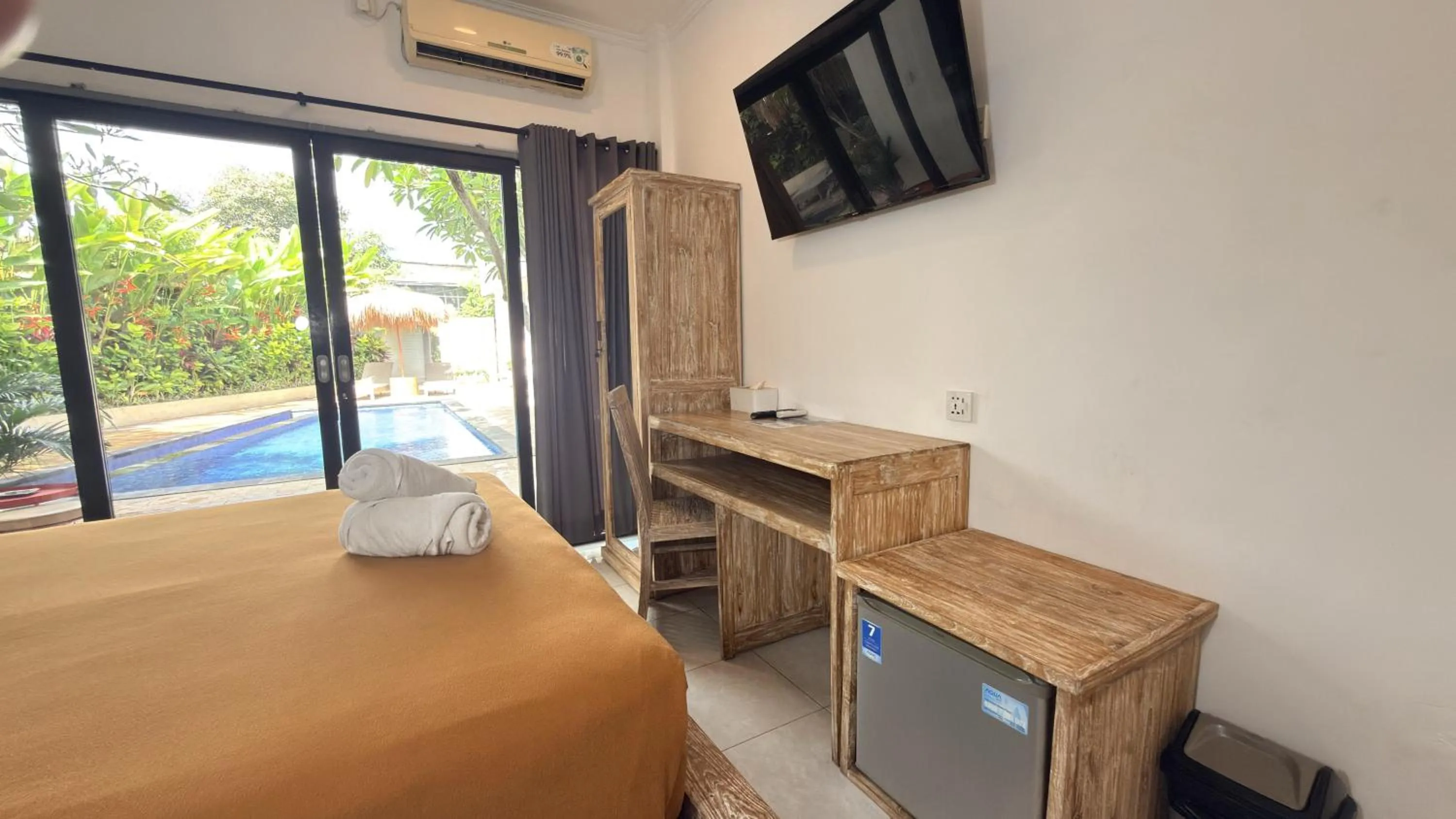 Summer of Surf Hostel Ungasan Uluwatu