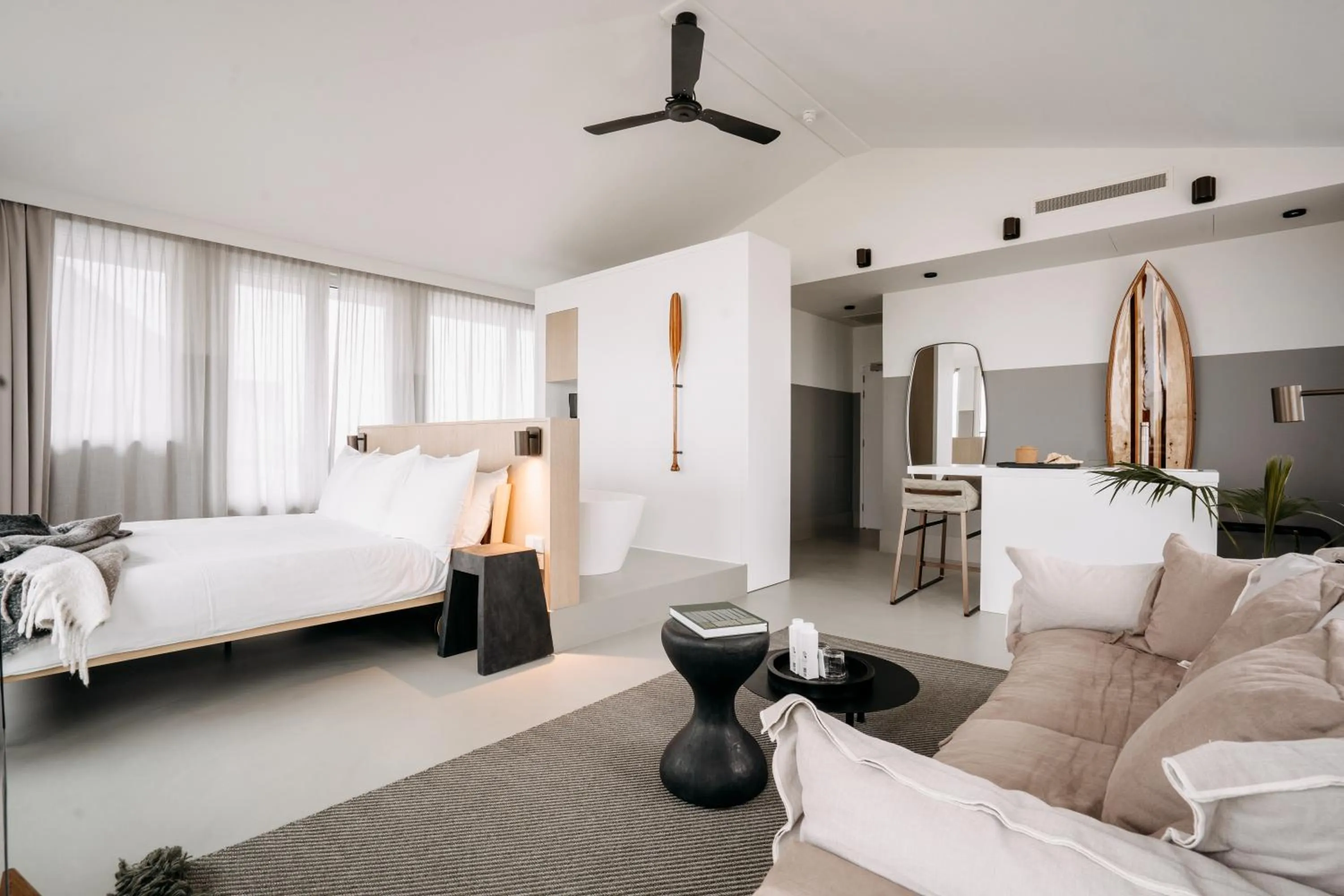 Photo of the whole room, Bed in Strandhotel