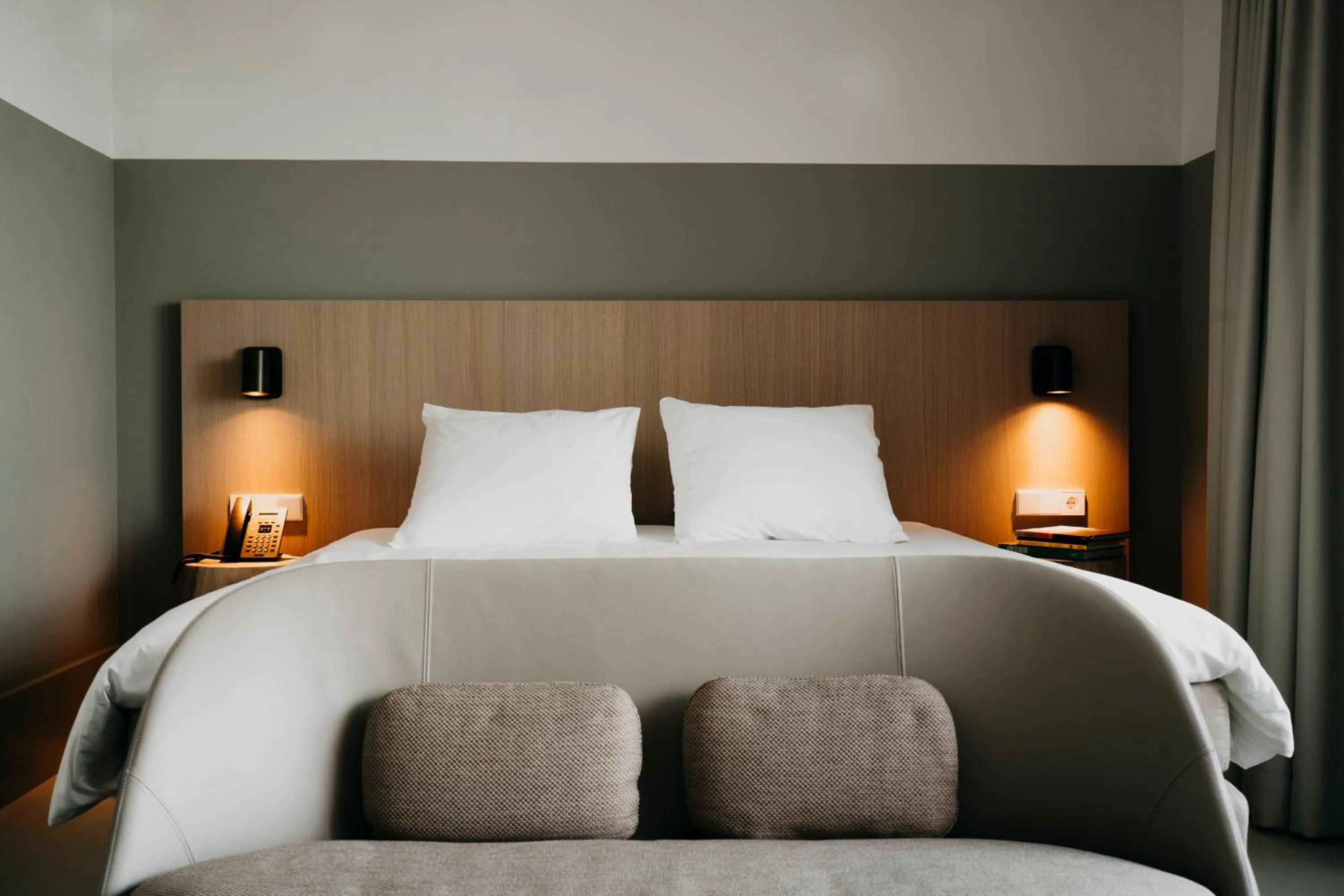 Bedroom, Bed in Strandhotel