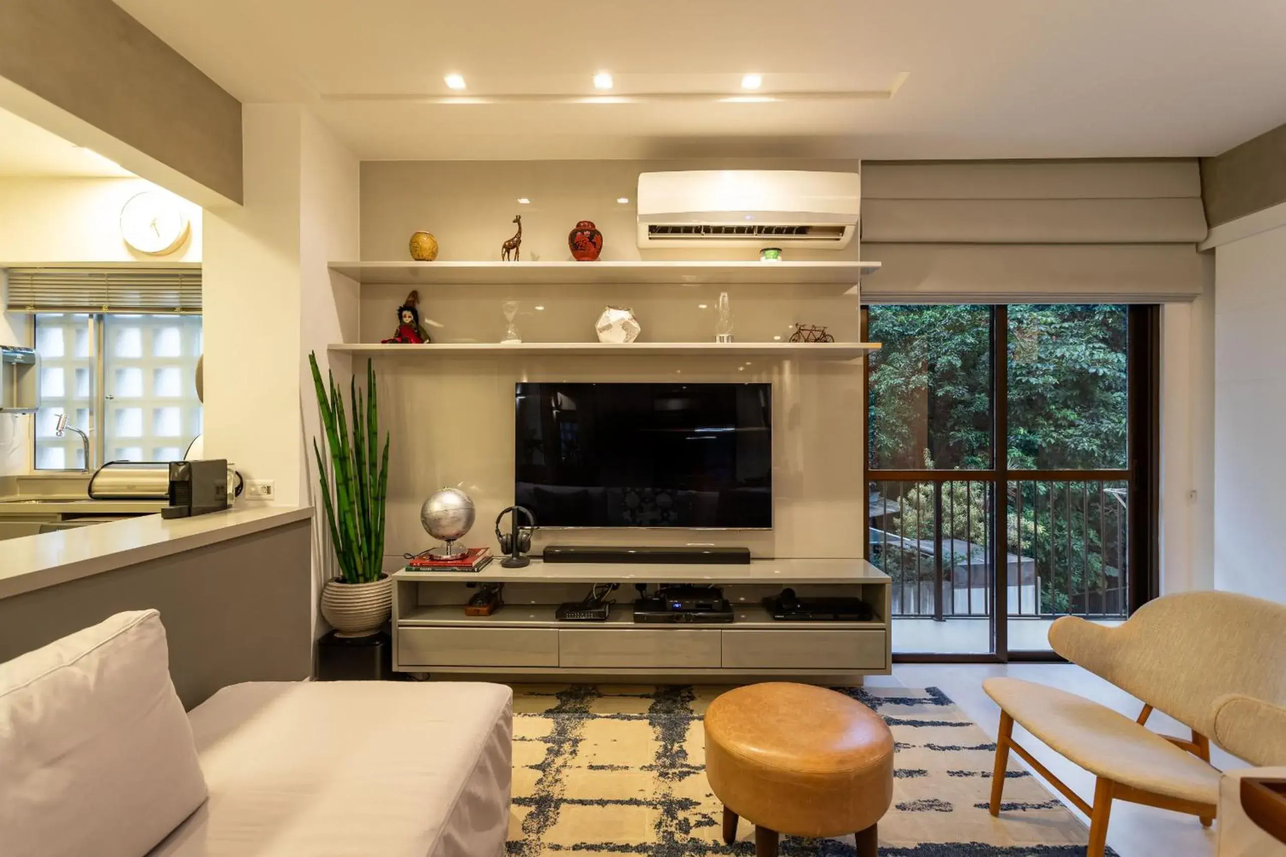 Luxo no Jardim Botânico - Lugar Familiar - PC204 Z1 Luxo no Jardim Botânico - Lugar Familiar - PC204 Z1