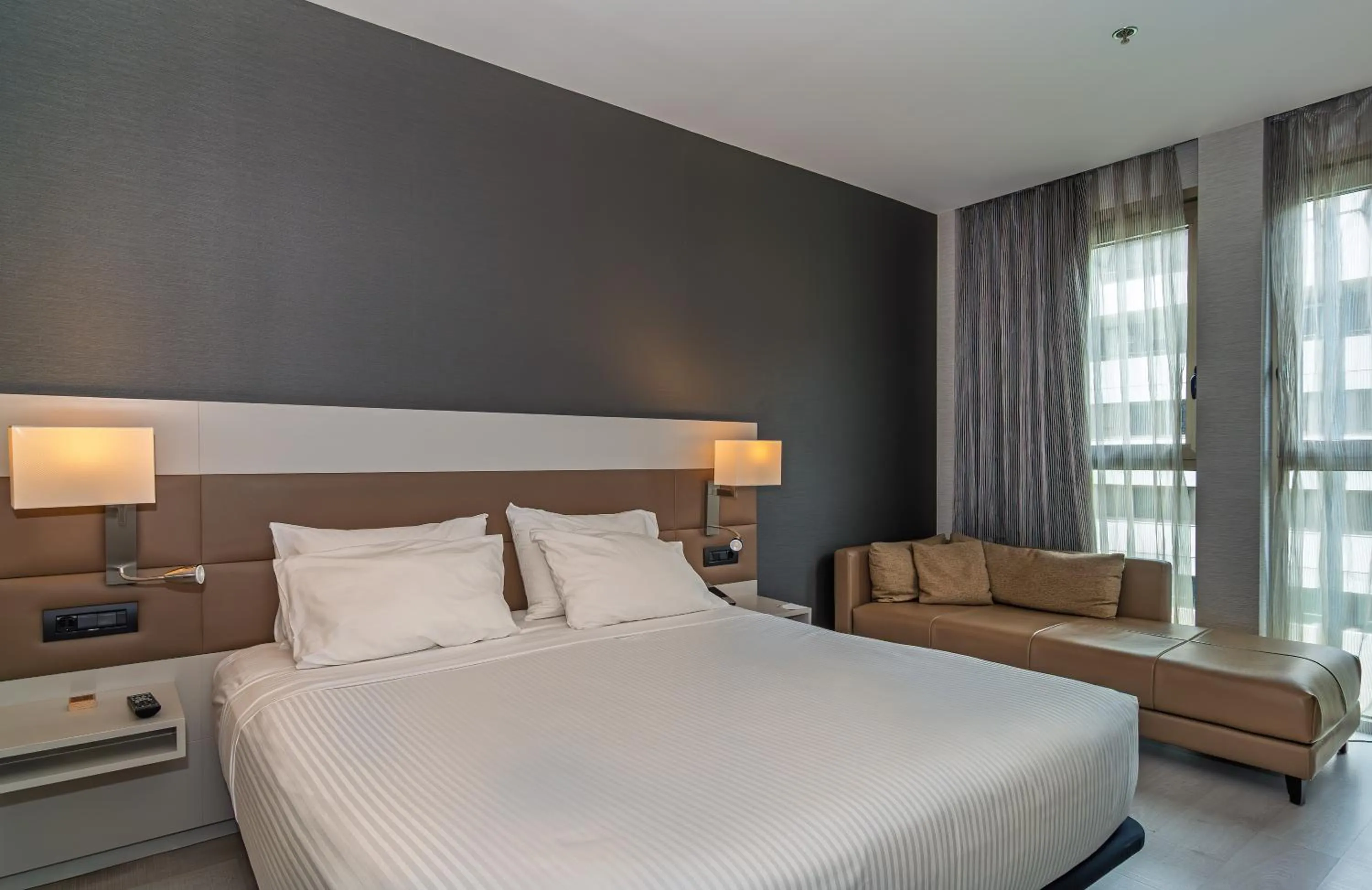 TV and multimedia, Bed in SH Colón Valencia