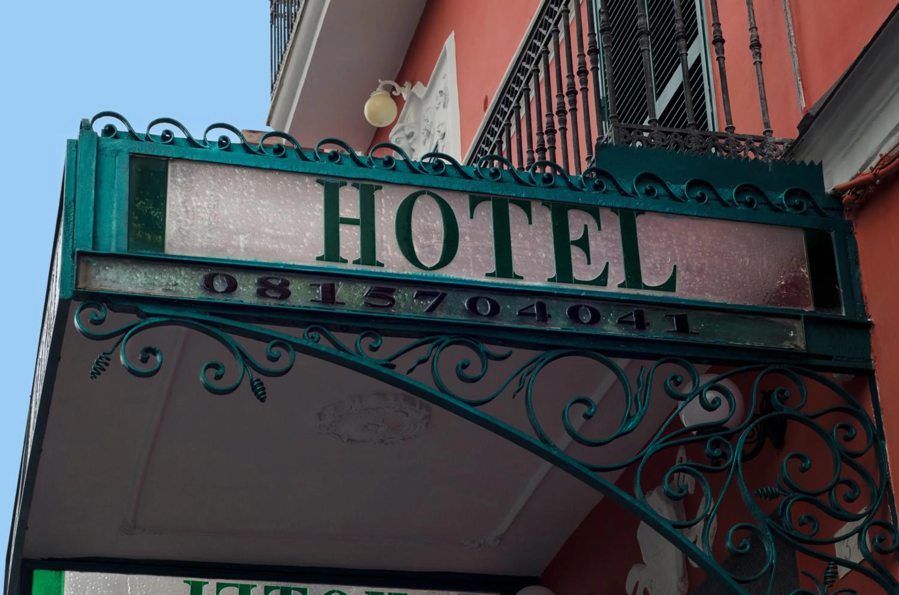 Facade/entrance in Hotel Villa Maria