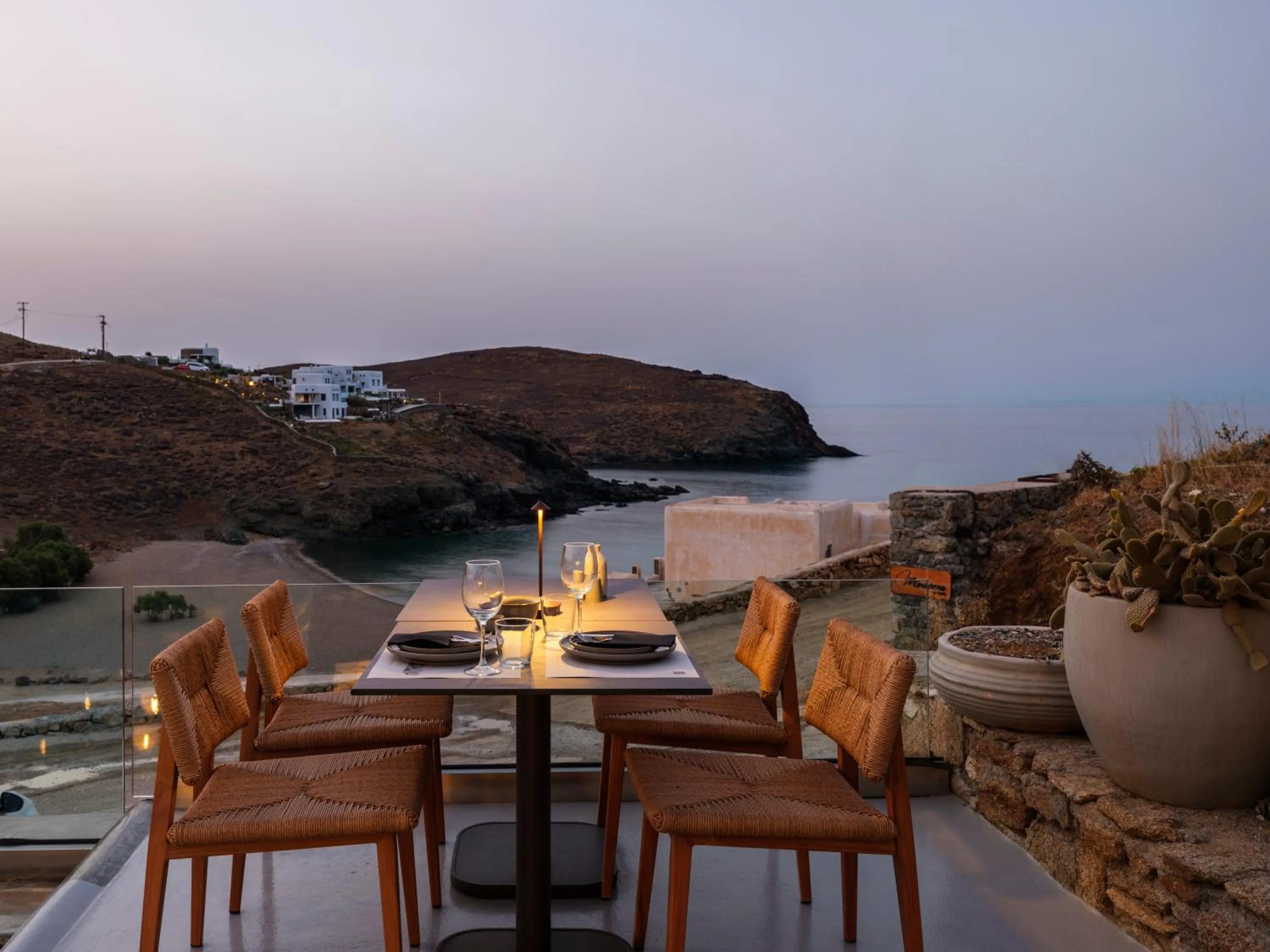 Restaurant/places to eat in Mykonos Residence Villas & Suites Merchia beach