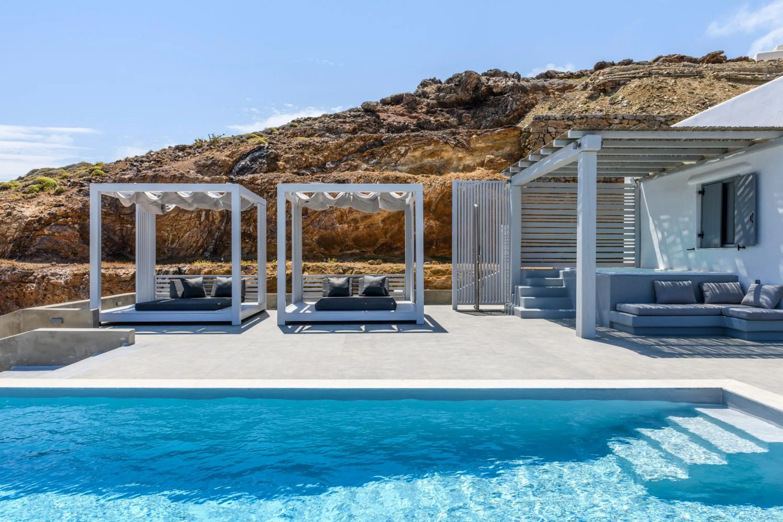 Property building in Mykonos Residence Villas & Suites Merchia beach