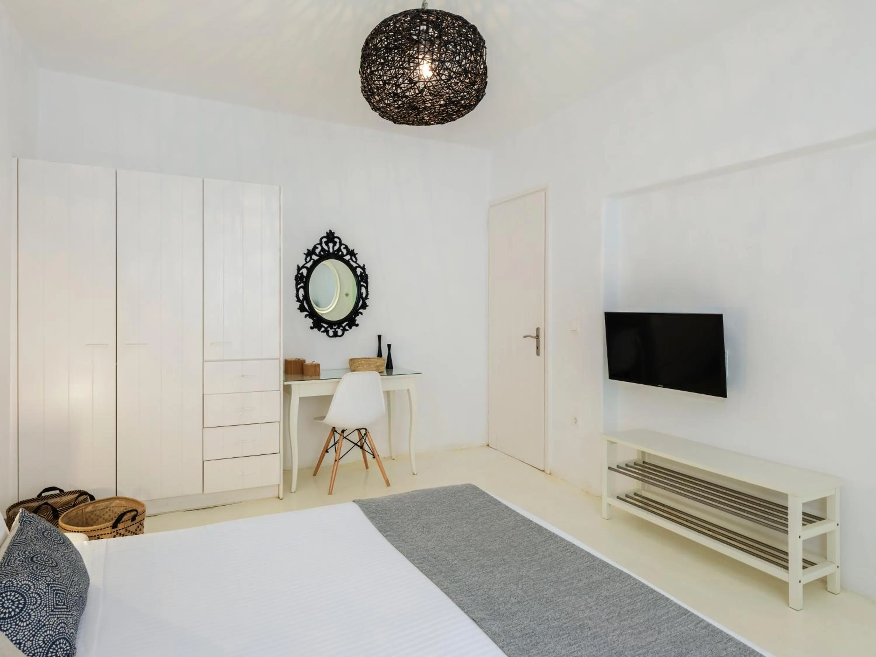 Bed in Mykonos Residence Villas & Suites Merchia beach