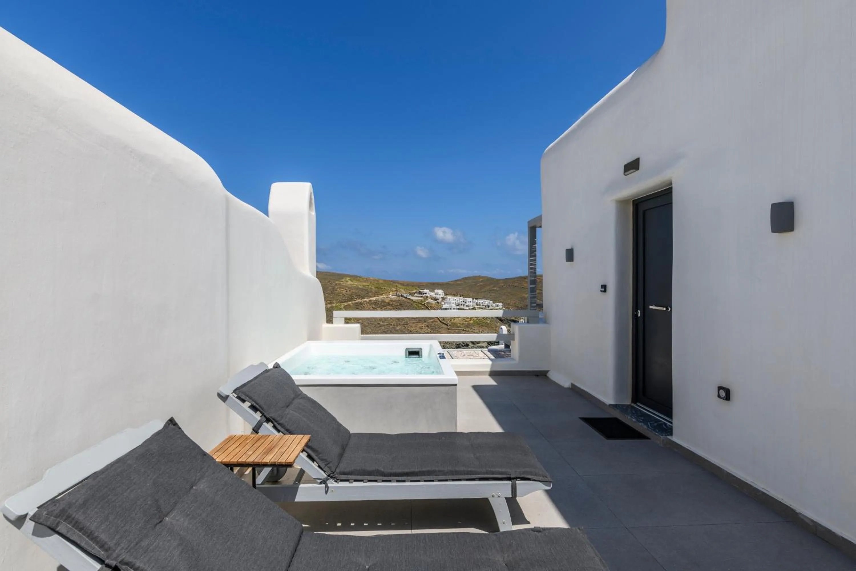 Day in Mykonos Residence Villas & Suites Merchia beach