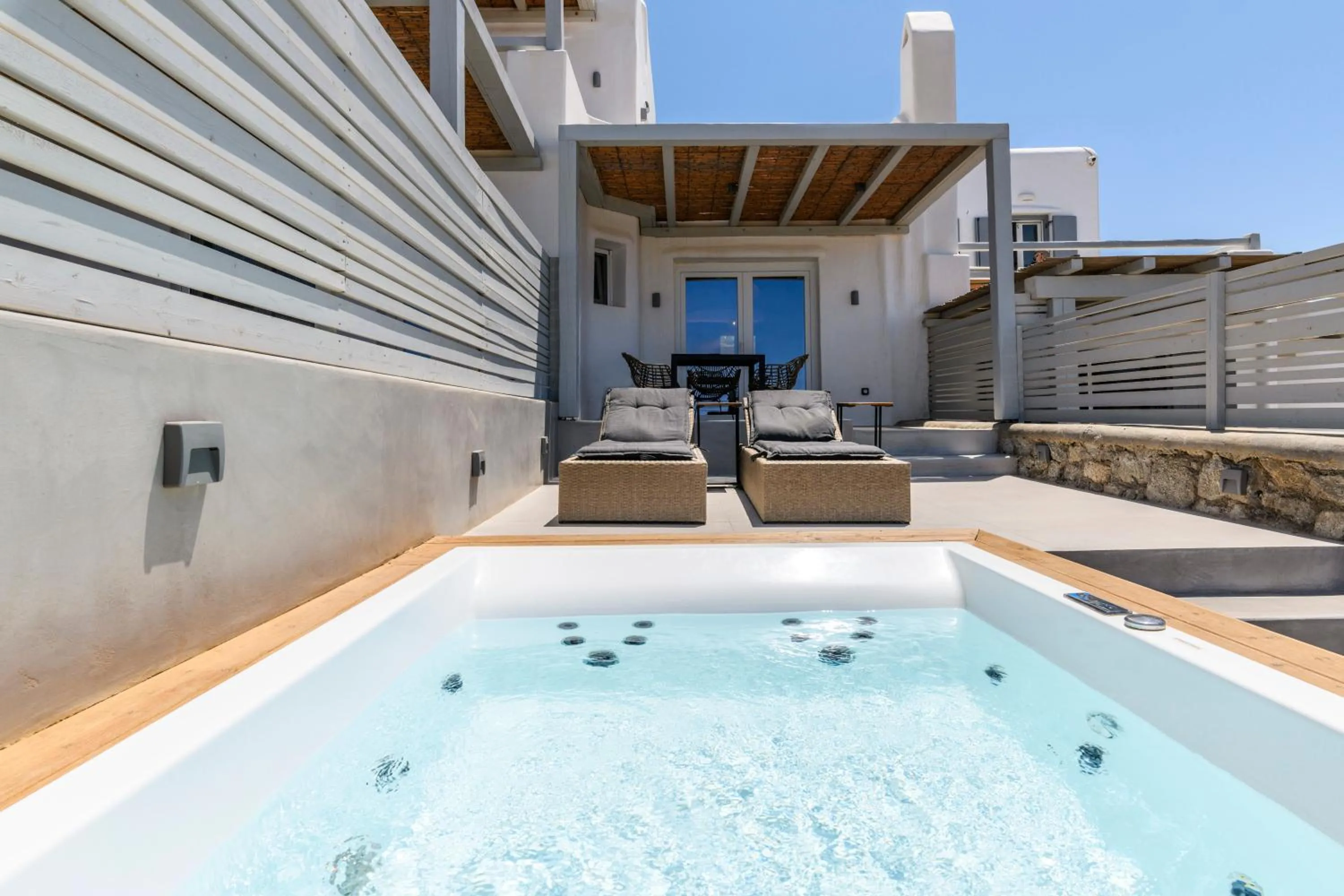 Property building in Mykonos Residence Villas & Suites Merchia beach