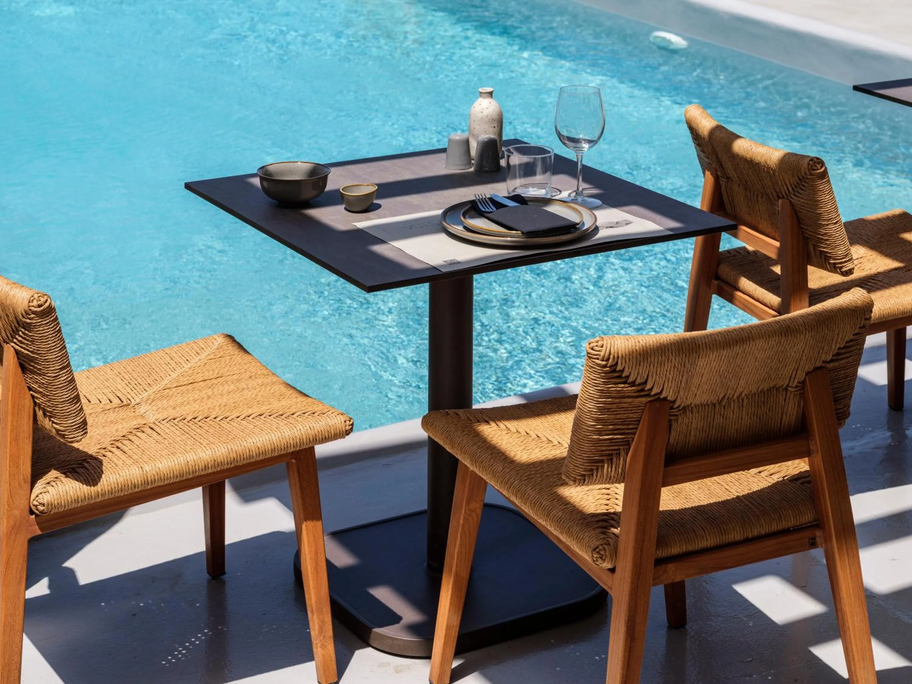 Restaurant/places to eat in Mykonos Residence Villas & Suites Merchia beach