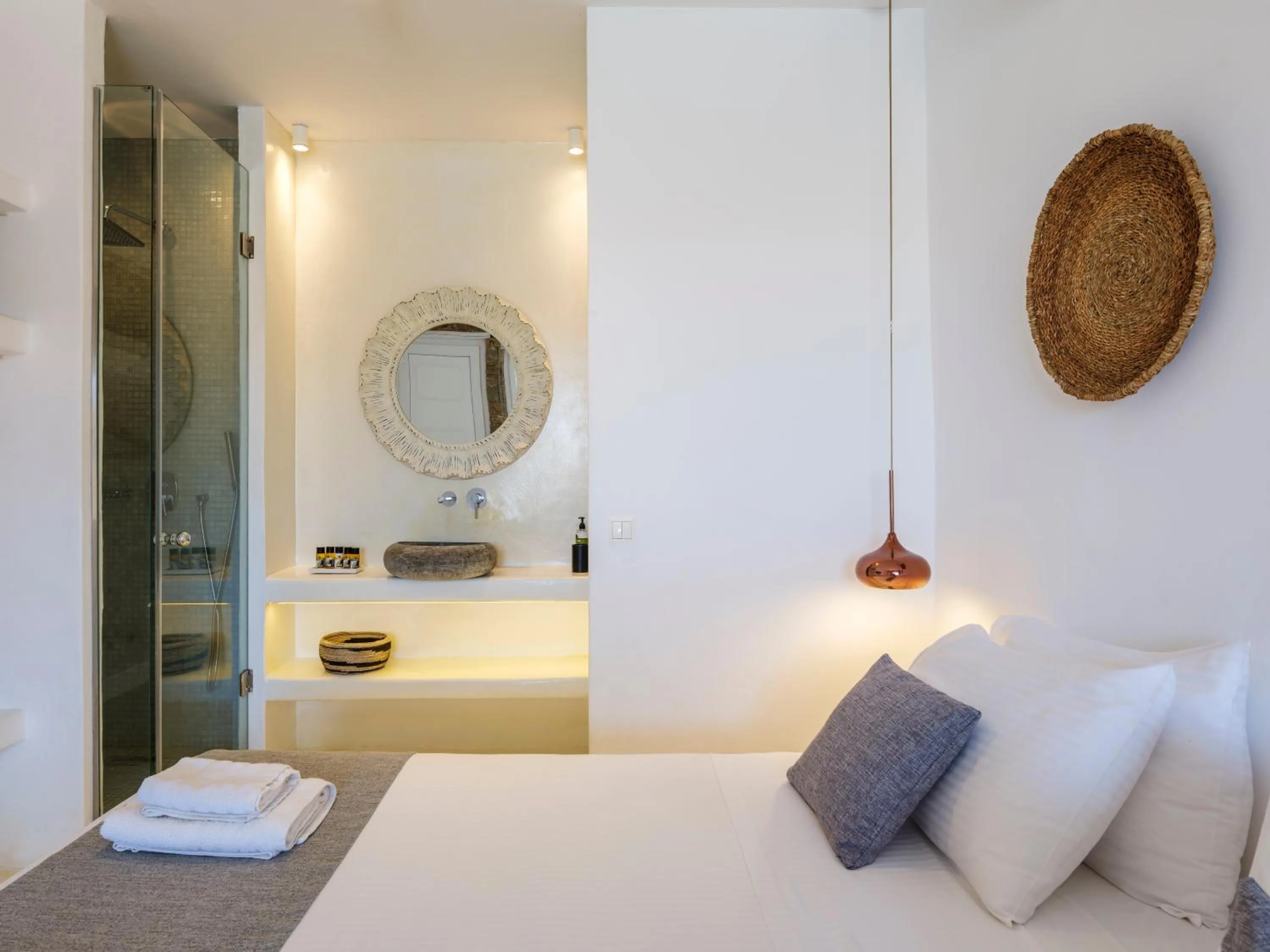 Shower in Mykonos Residence Villas & Suites Merchia beach