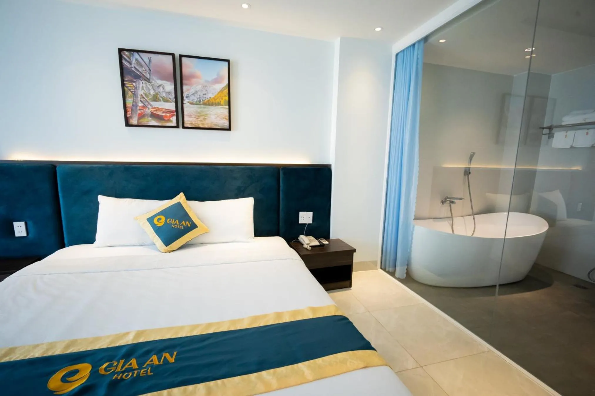 Bathroom, Bed in Gia An Hotel