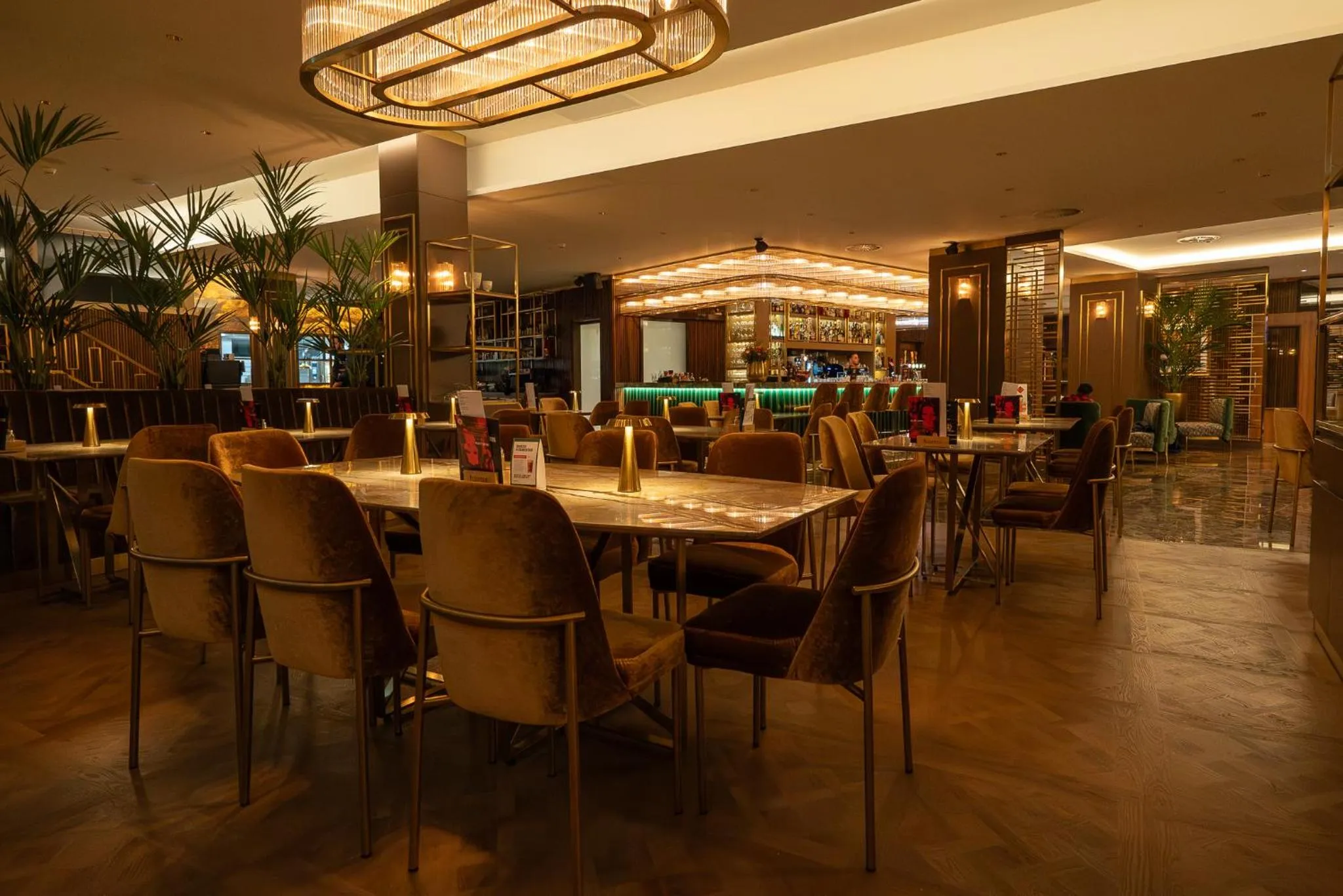 Restaurant/places to eat in ART Hotel Rotterdam-Fully Renovated