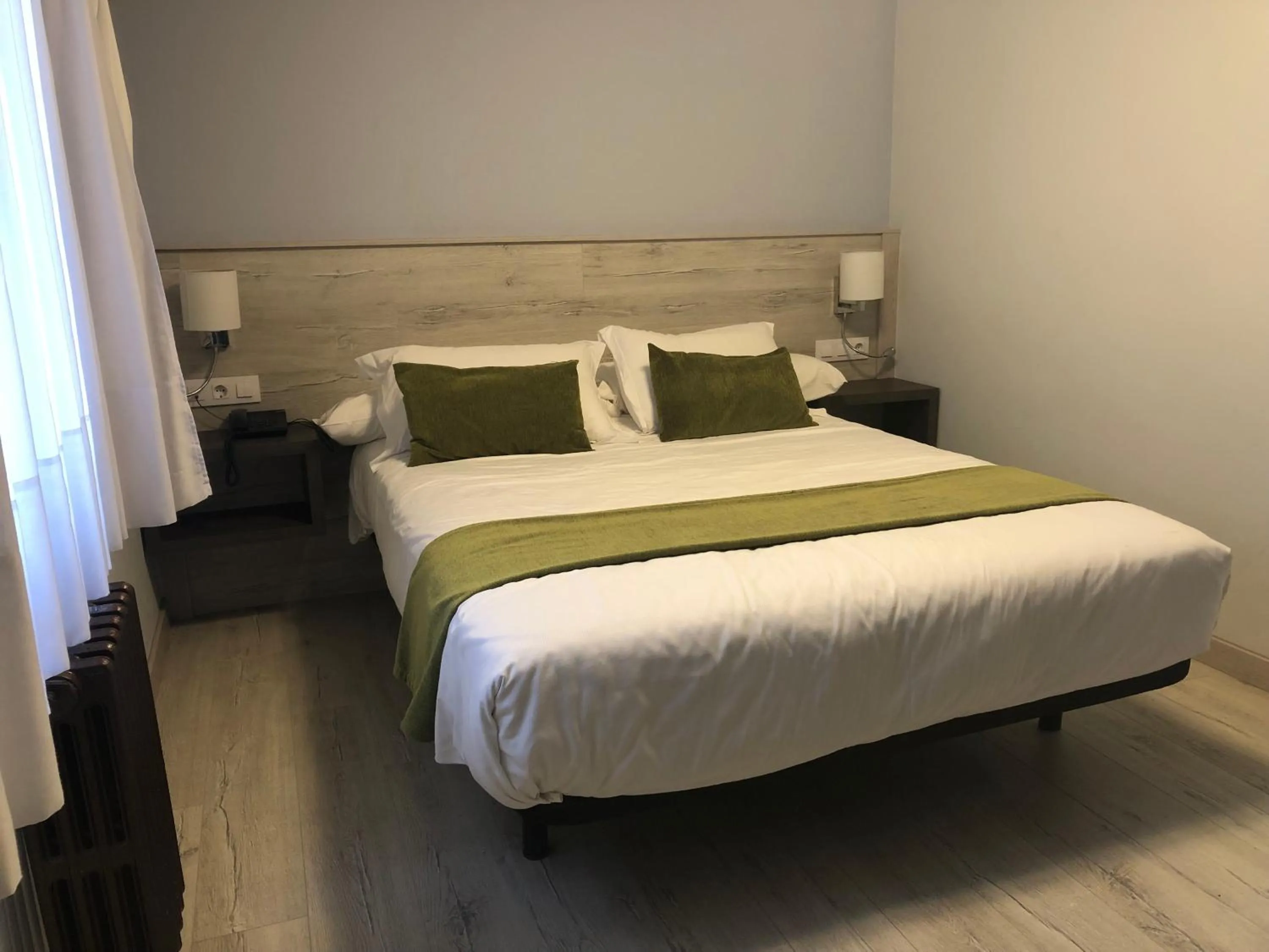 Bed in Hotel Restaurante El Montico