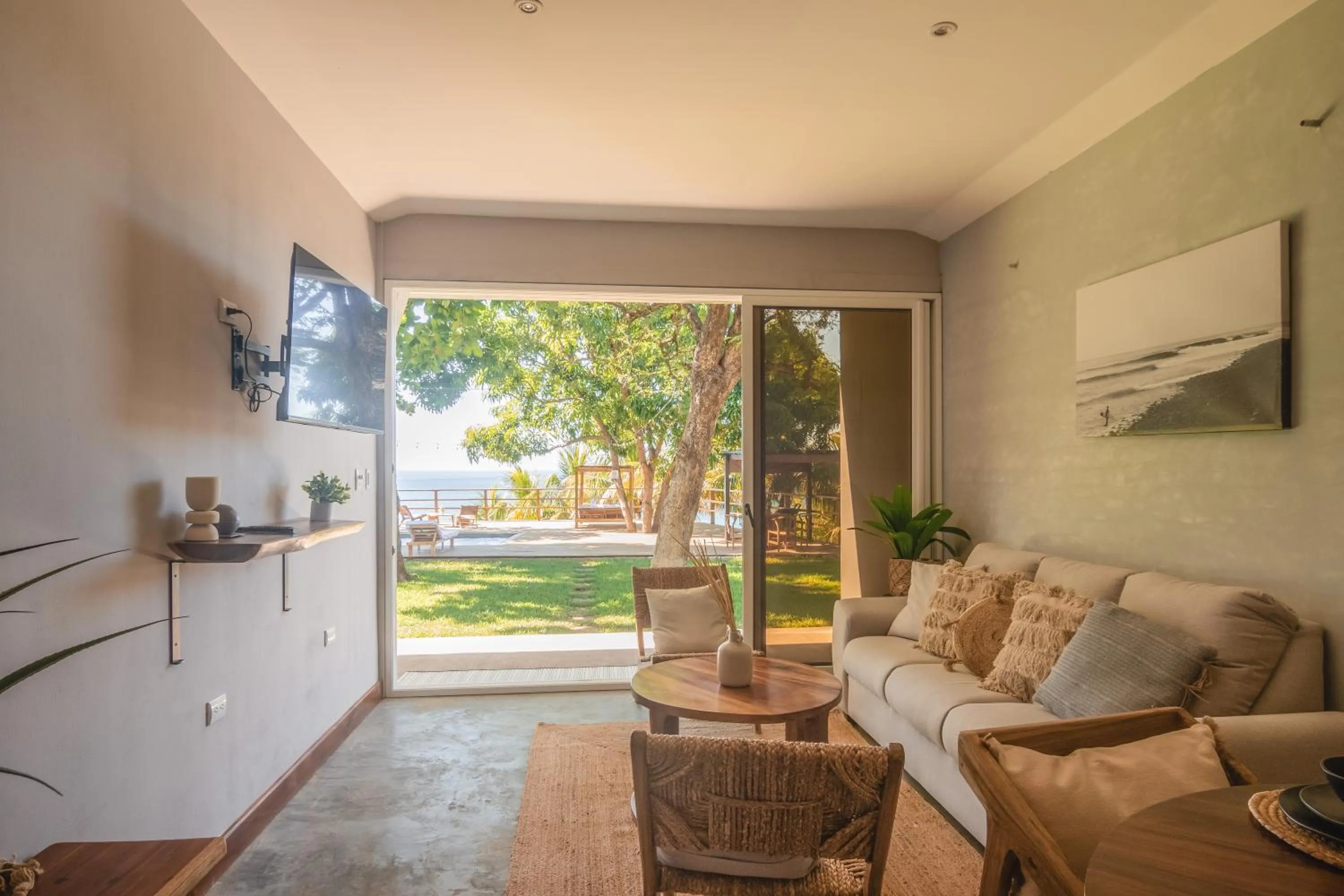 TV and multimedia in El Xalli Hotel