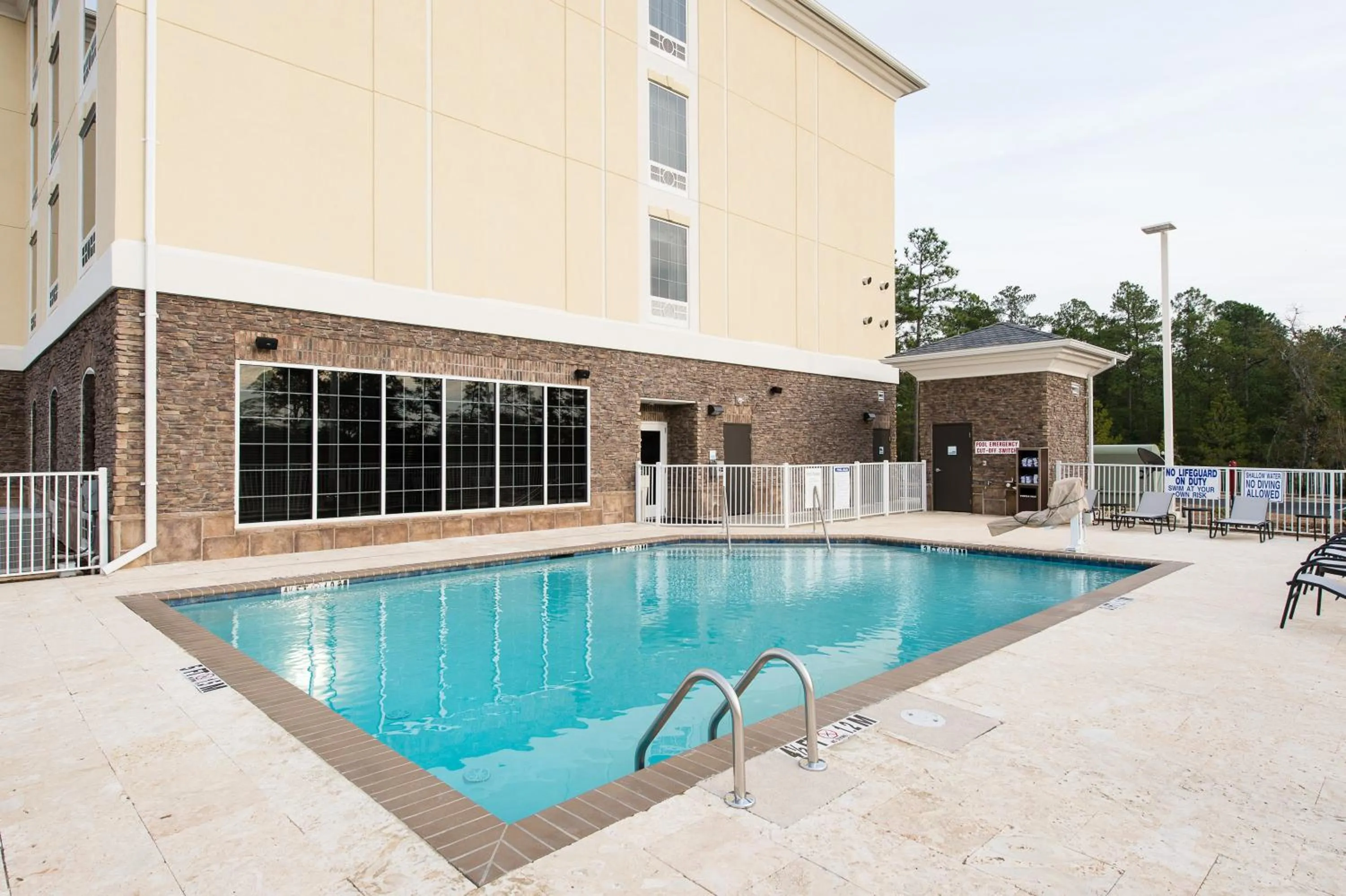 Swimming pool in Holiday Inn Express & Suites Aiken by IHG
