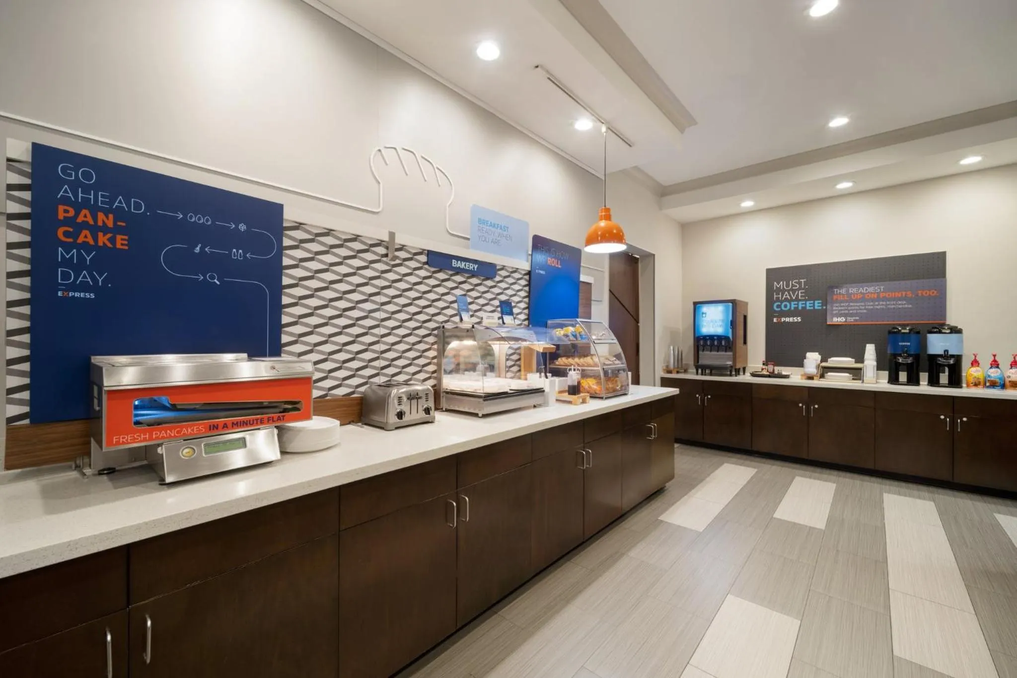 Breakfast in Holiday Inn Express & Suites Aiken by IHG