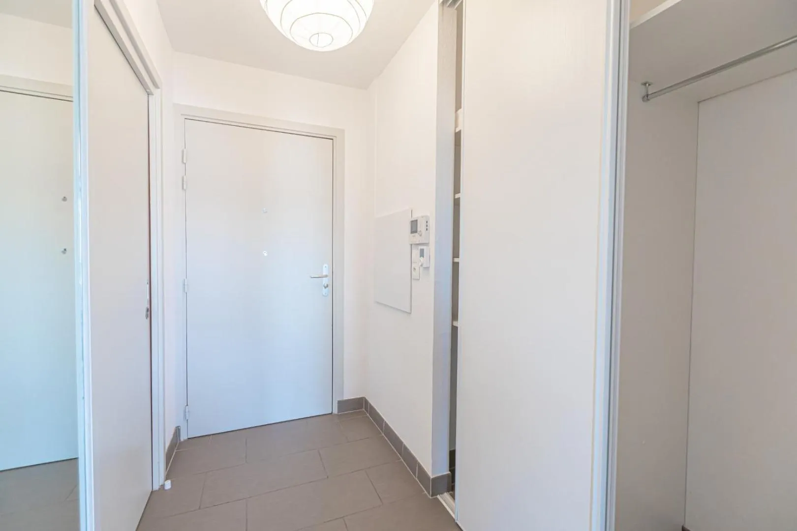 wardrobe in Appart' du Trident