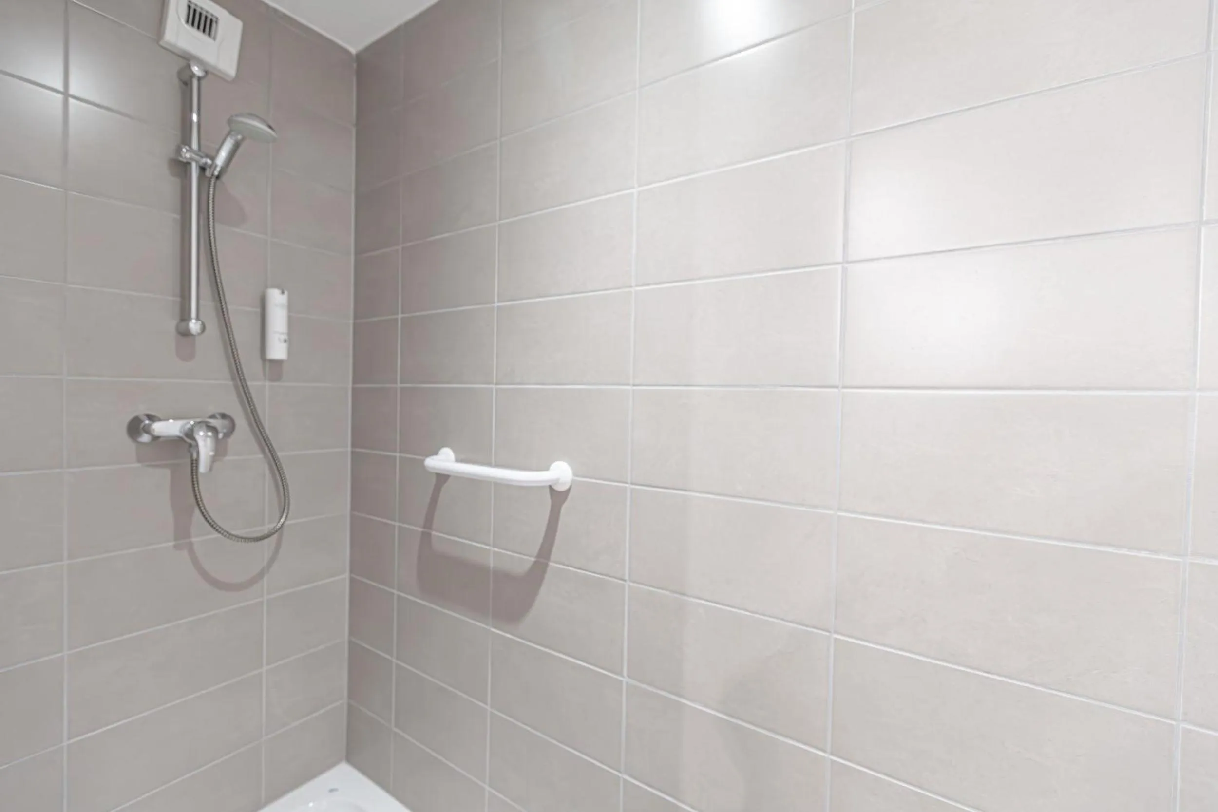 Shower in Appart' du Trident