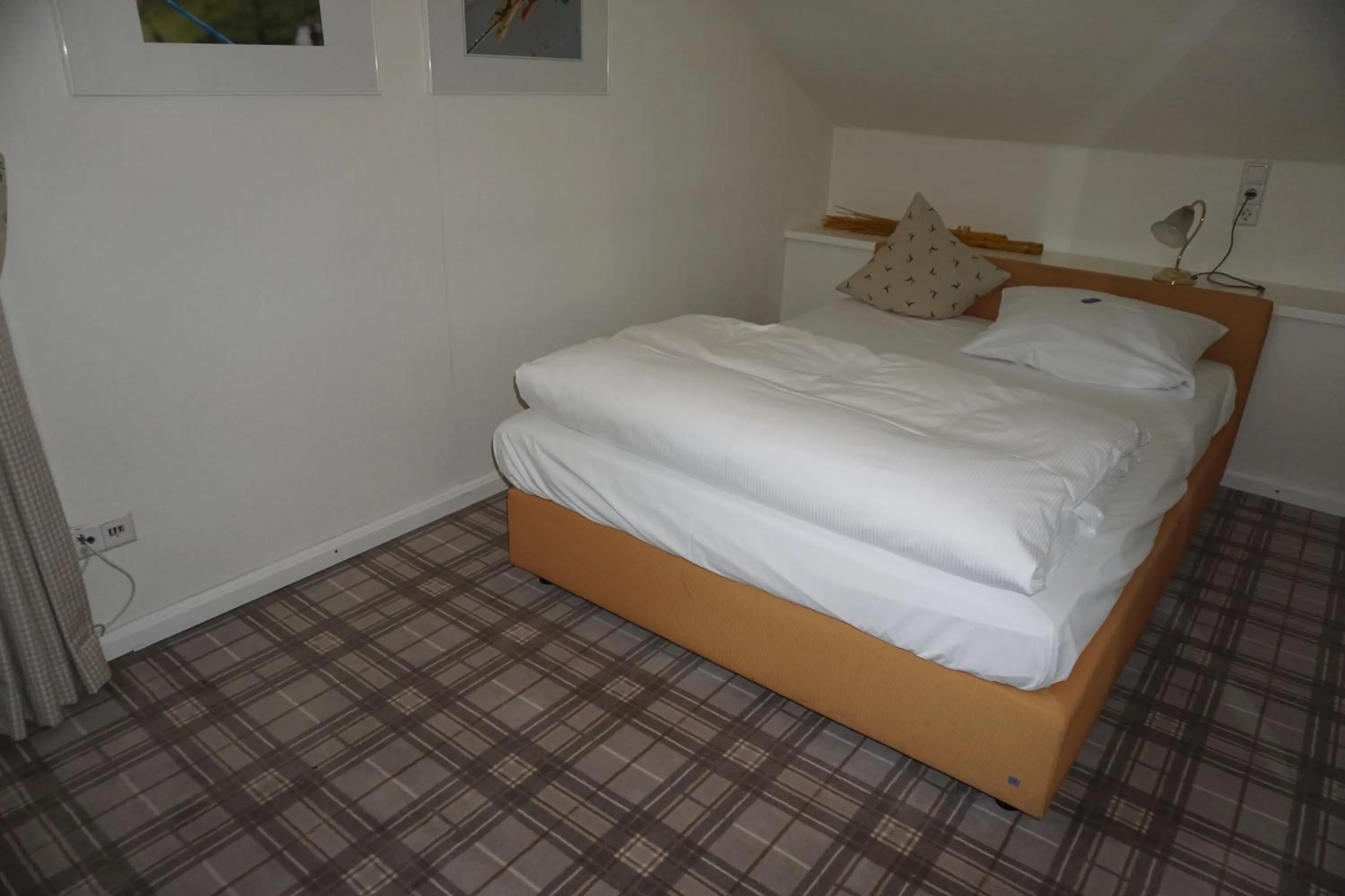 Photo of the whole room, Bed in Landgasthof Läuterhäusle