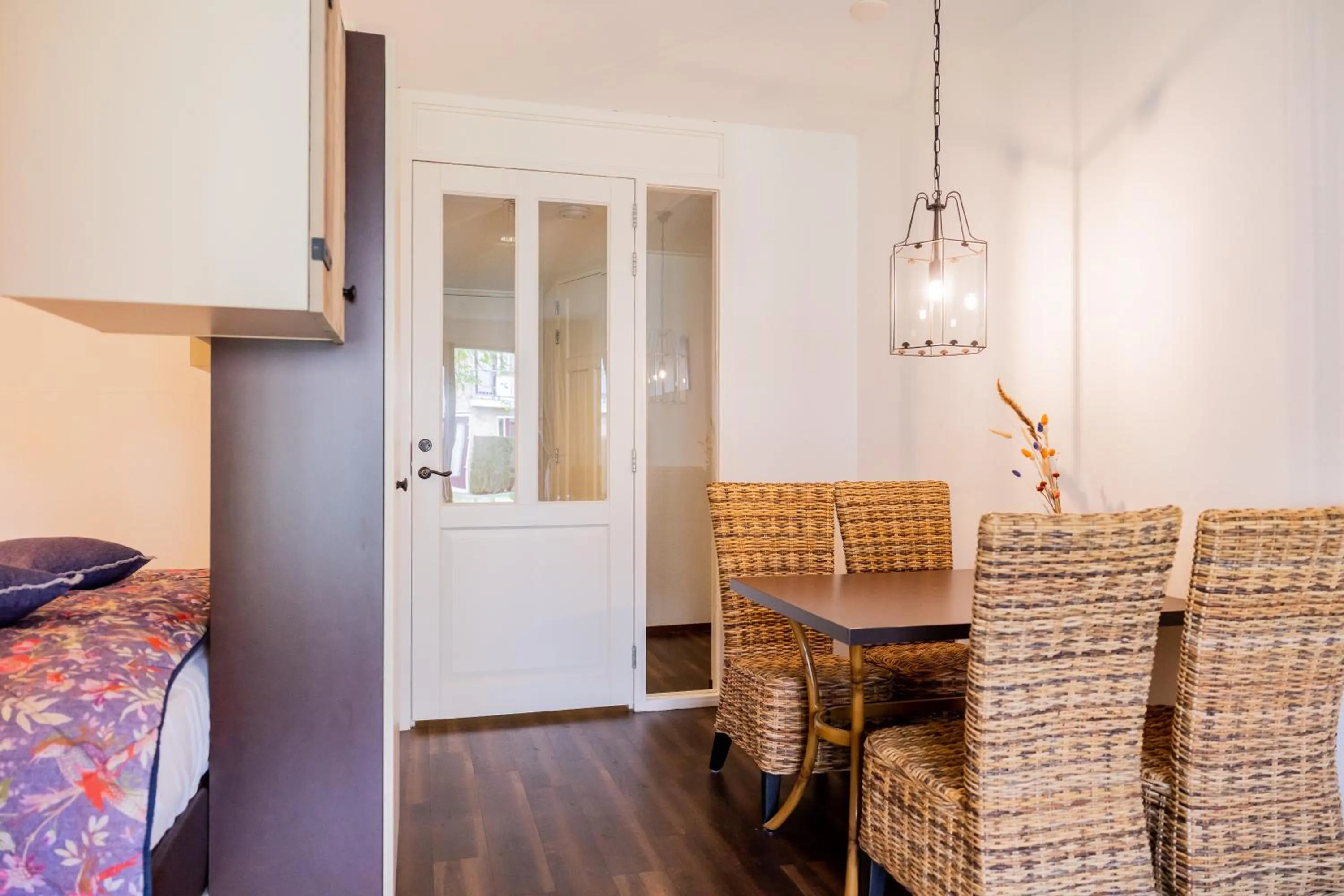 Photo of the whole room in Hotel De Walvisvaarder