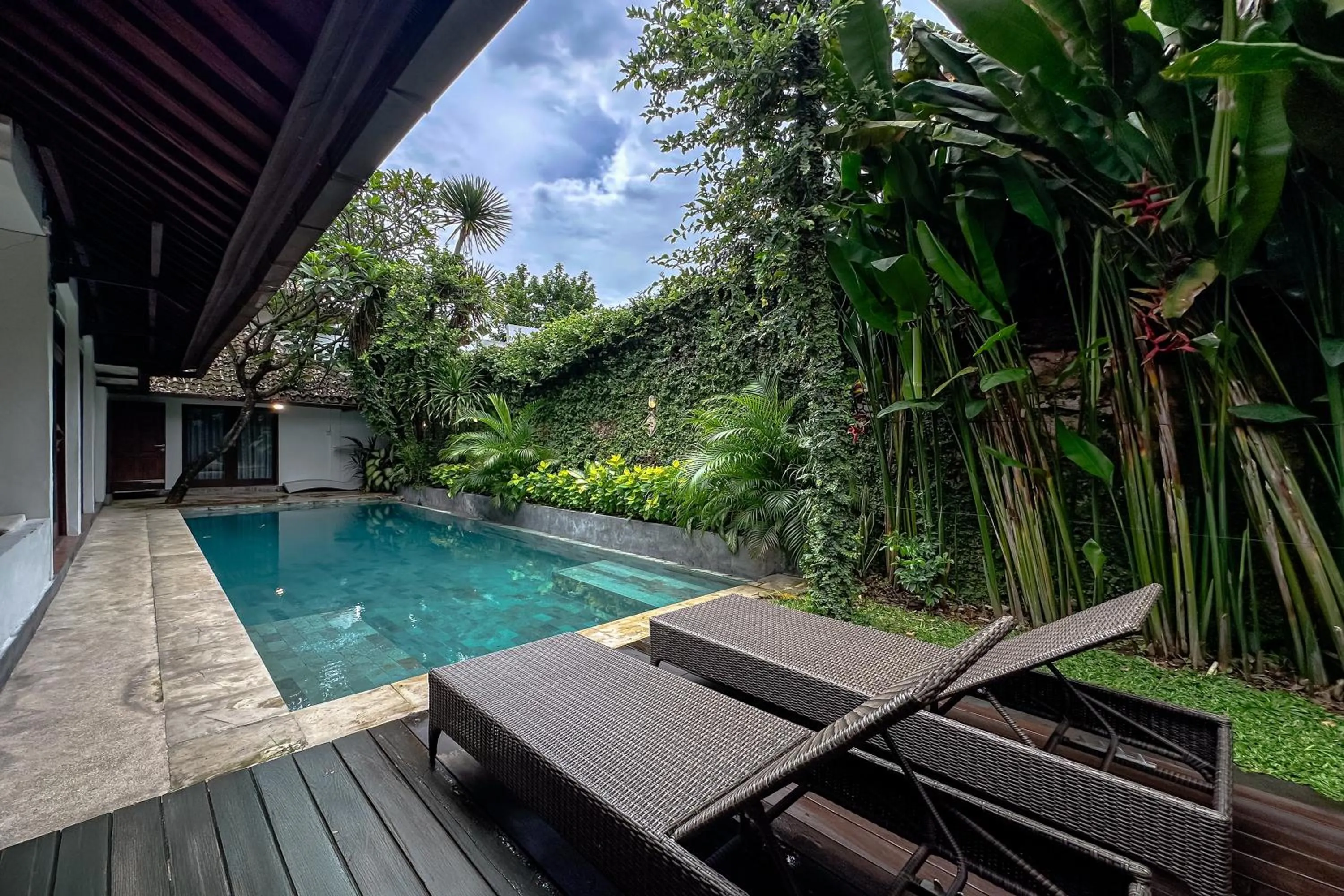 Property building in Villa Rocko